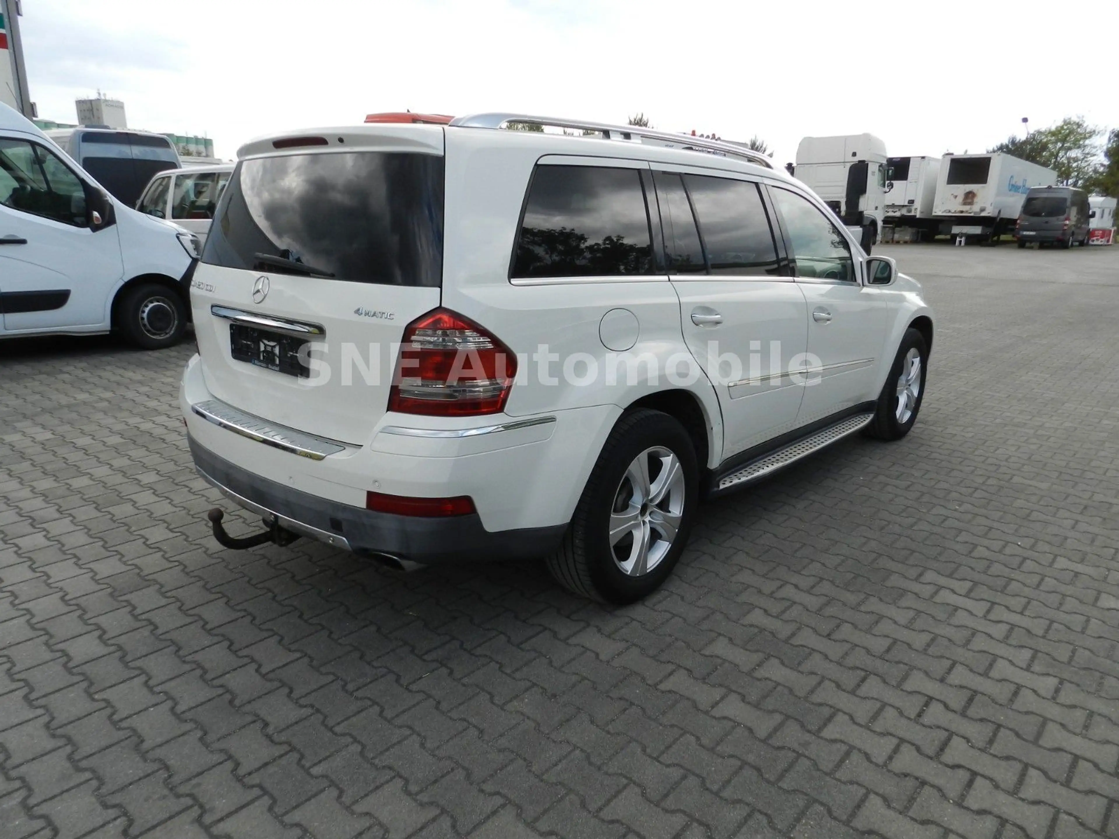 Mercedes-Benz GL 420 CDI 4Matic — photo 6