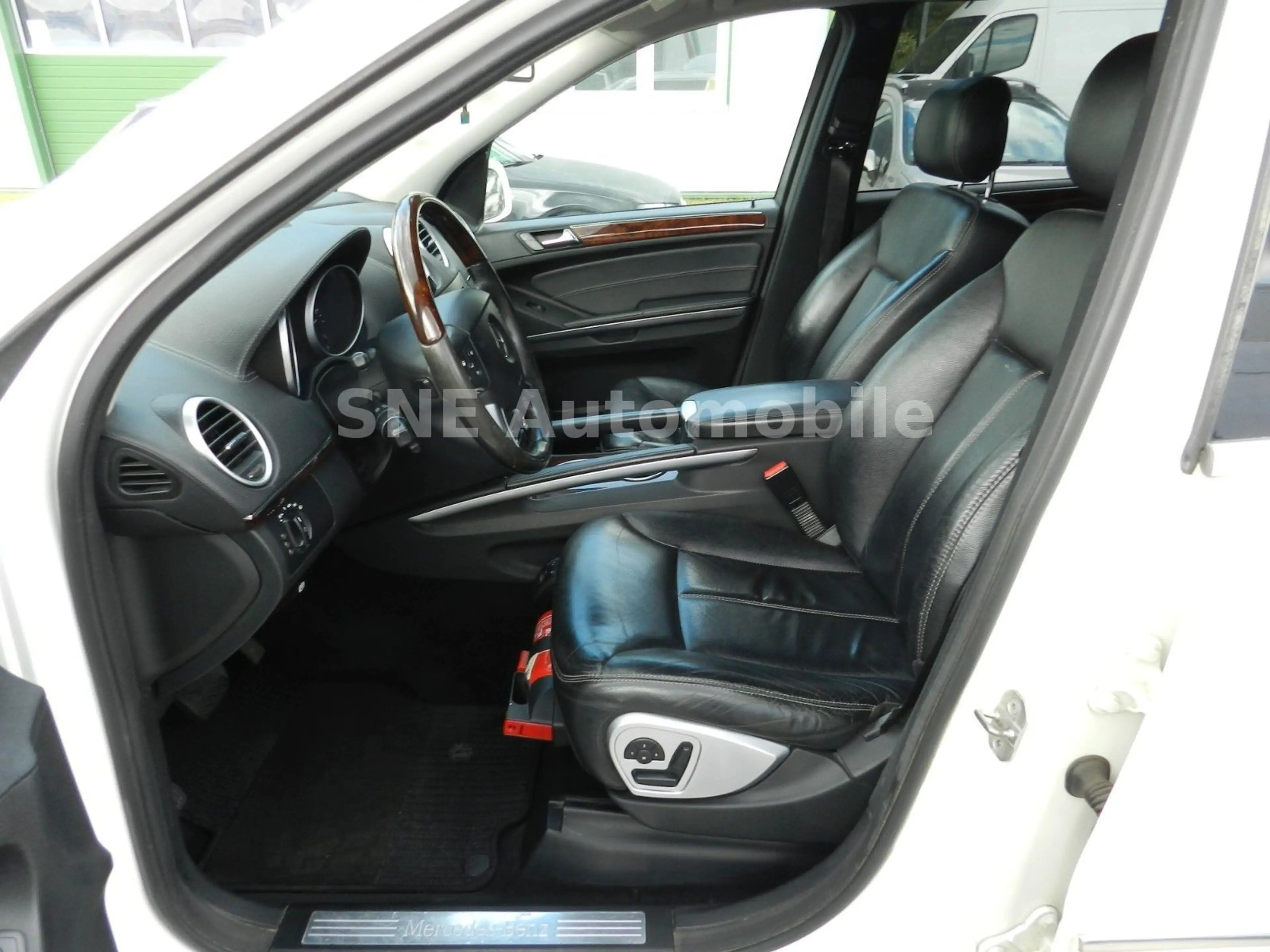 Mercedes-Benz GL 420 CDI 4Matic — photo 10