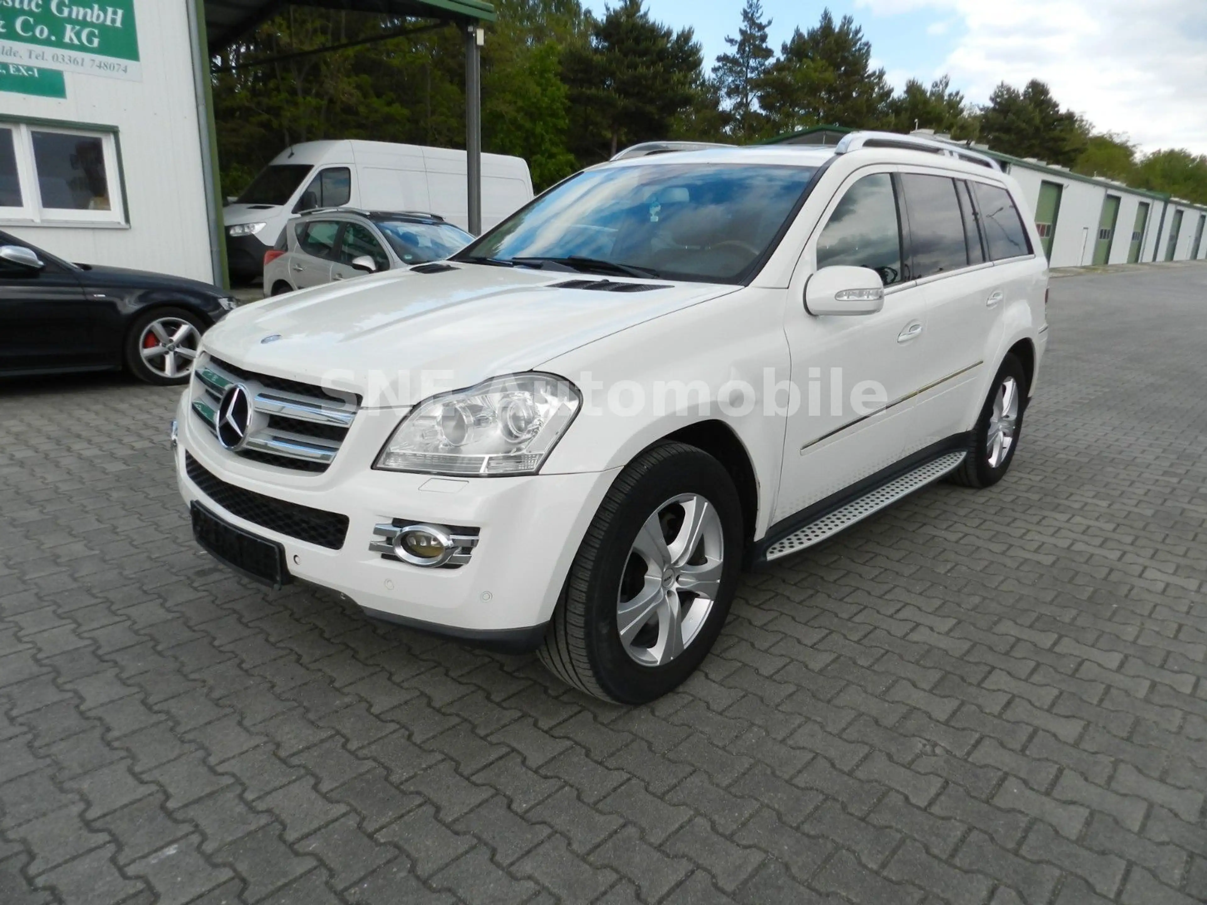 Mercedes-Benz GL 420 CDI 4Matic — photo 2