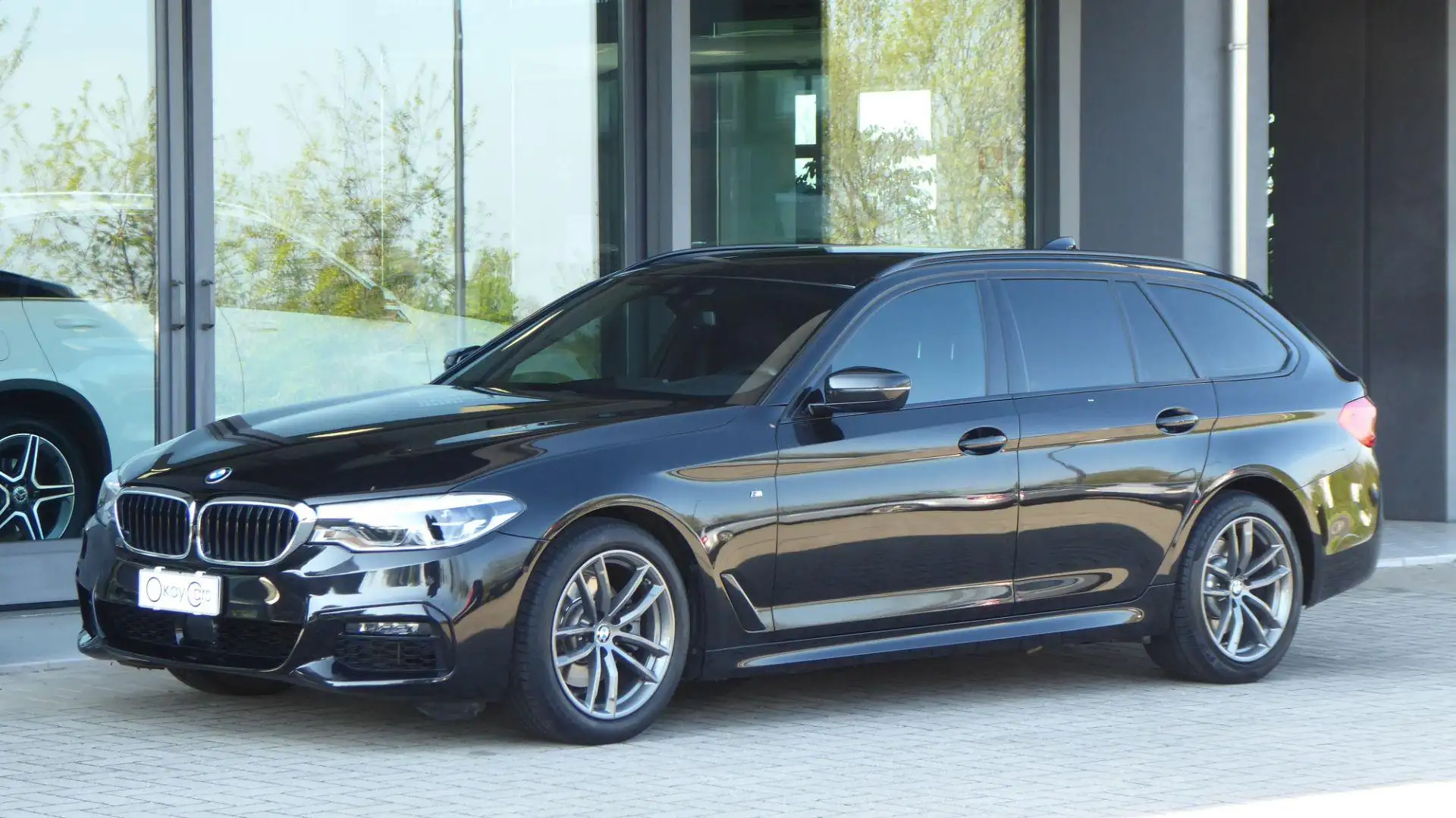 BMW 520 d 48V xDrive Touring Msport Noir - 1