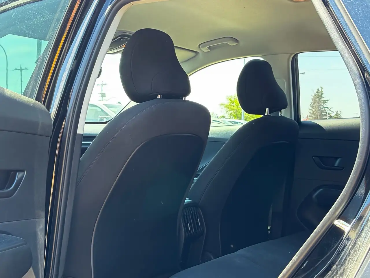 Hyundai KONA photo Hyundai KONA