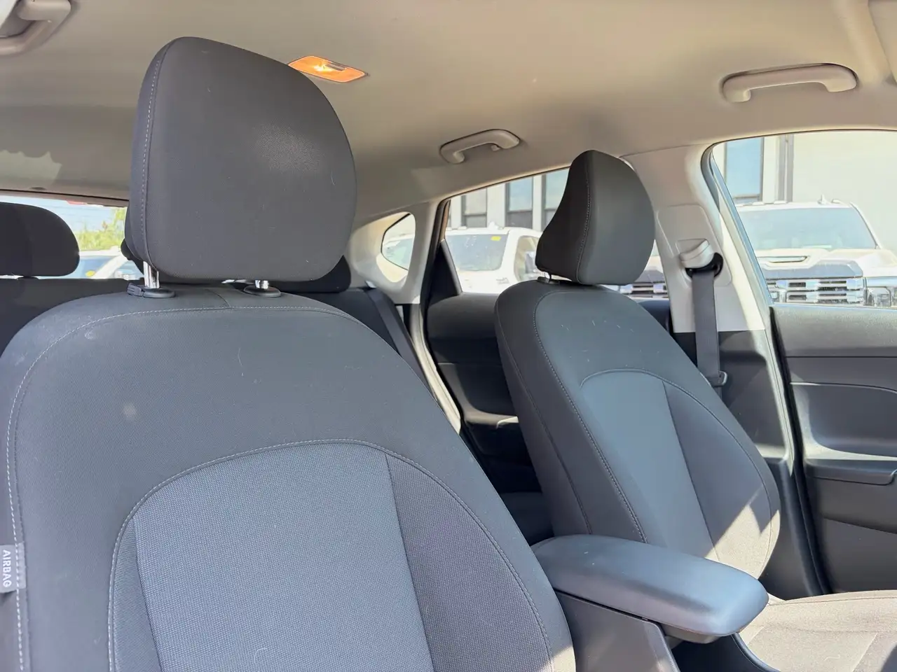 Hyundai KONA photo Hyundai KONA