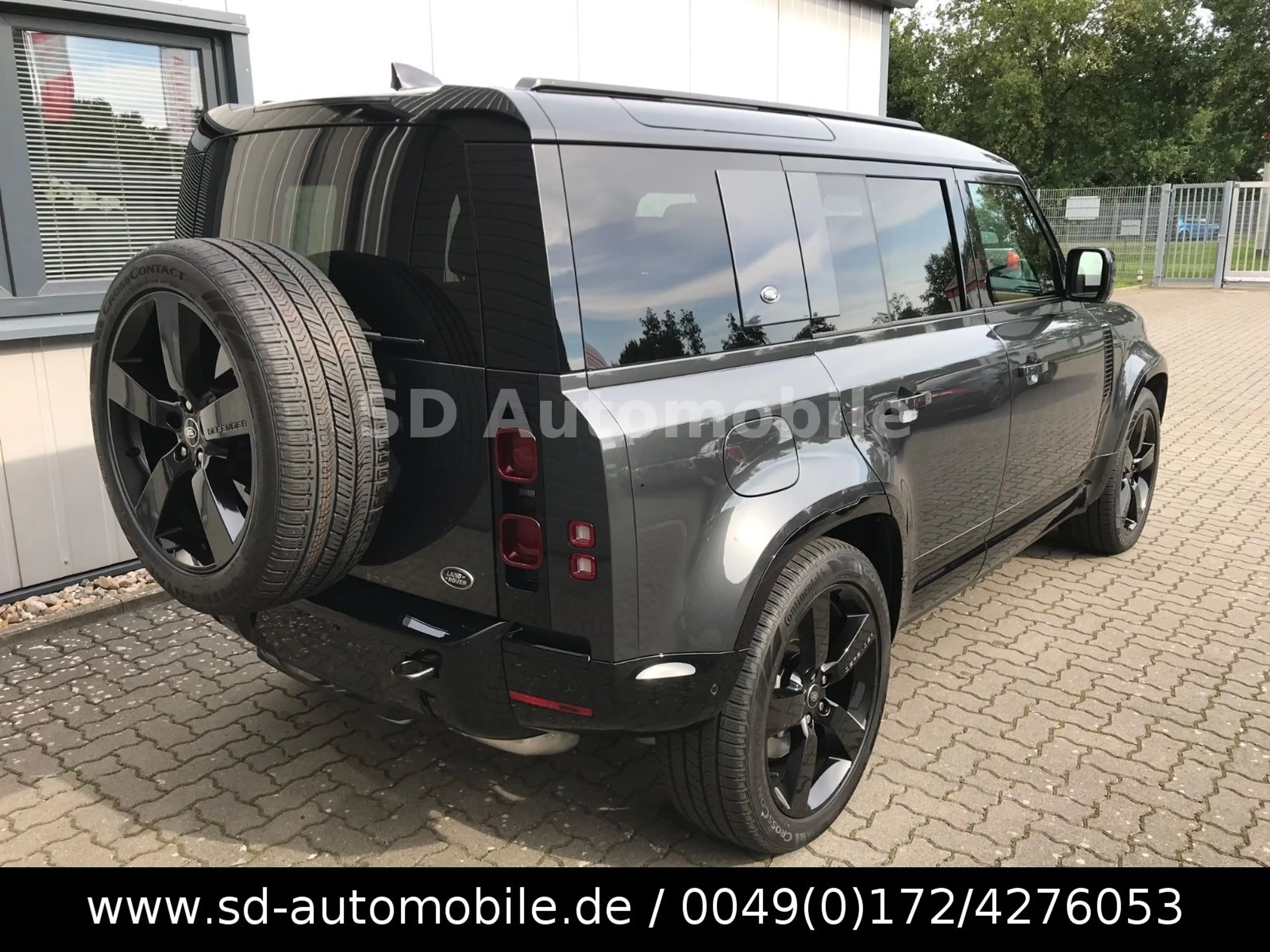 Land Rover Defender 110 X-Dynamic HSE 7-SITZER+BLACK-DESIGN — photo 4