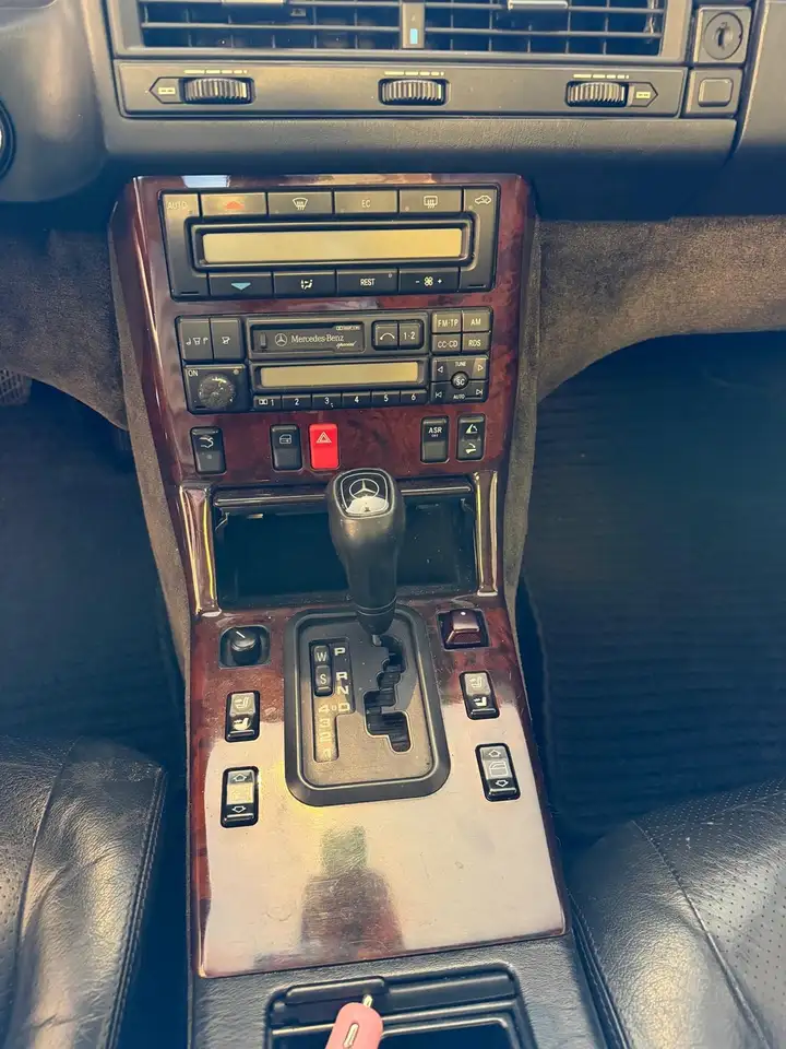 Mercedes-Benz SL 280, foto 8