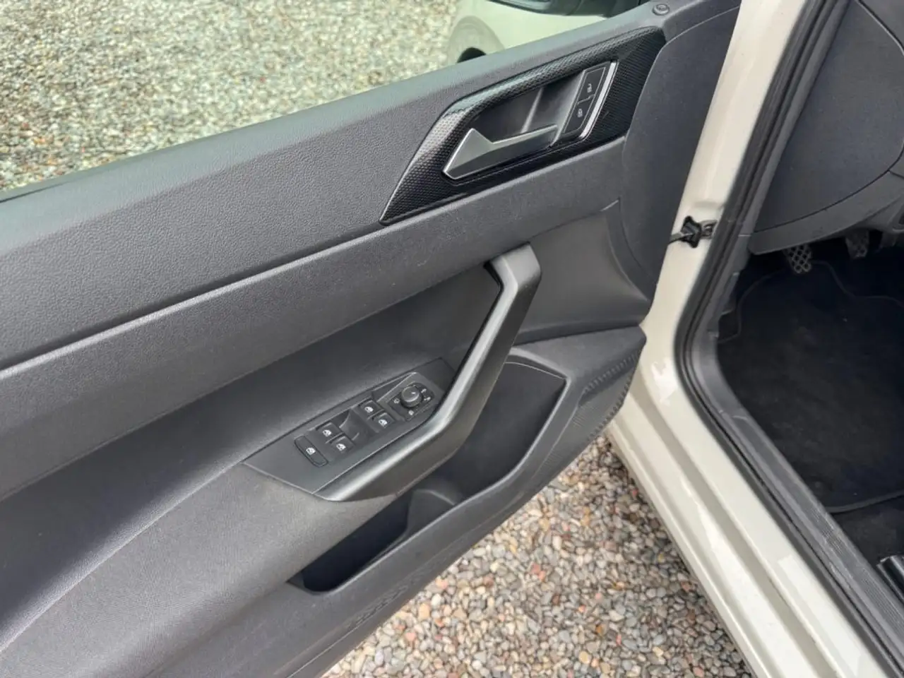Volkswagen Polo 1.0 Life, миниатюра 10