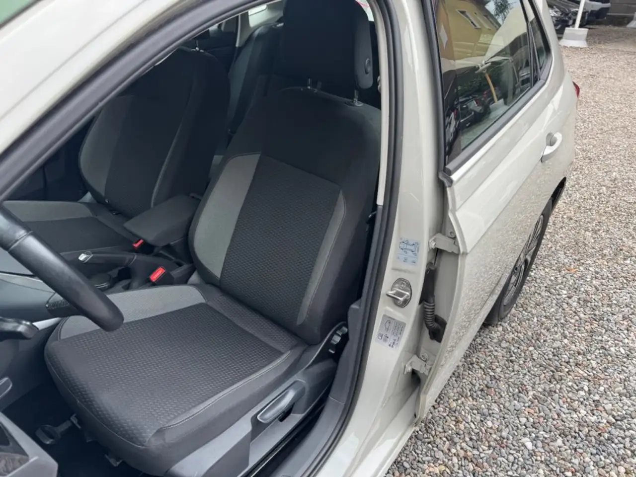 Volkswagen Polo 1.0 Life, миниатюра 9