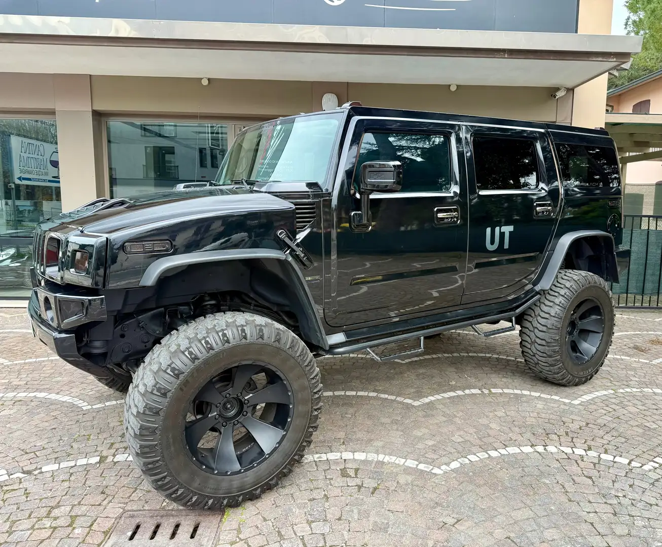 HUMMER H2 Luxury auto - big foot - omologato - 7 posti Nero - 2