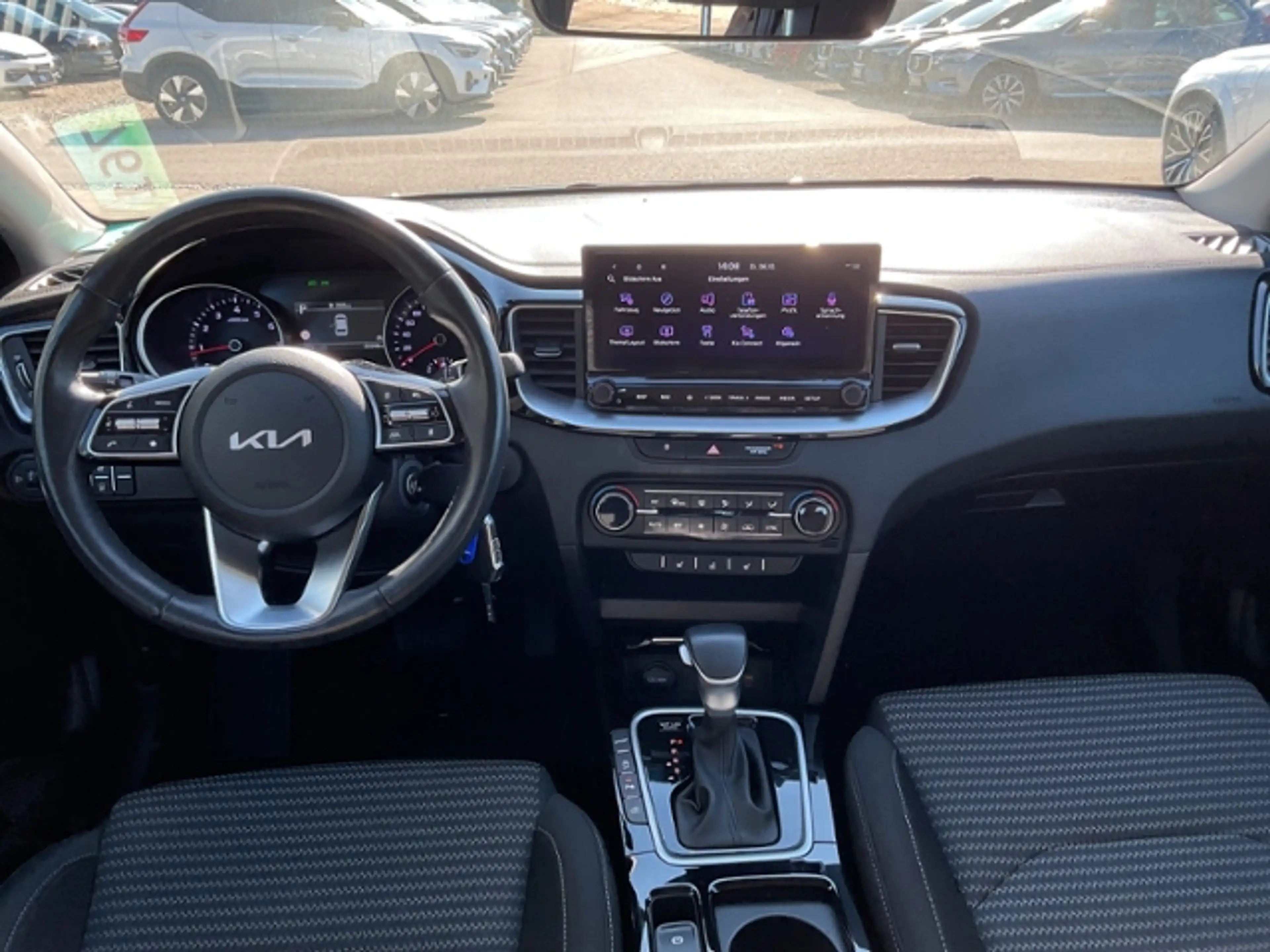 Kia Ceed / cee'd 1,5 Vision AT NAVI Kamera ACC DAB — photo 3