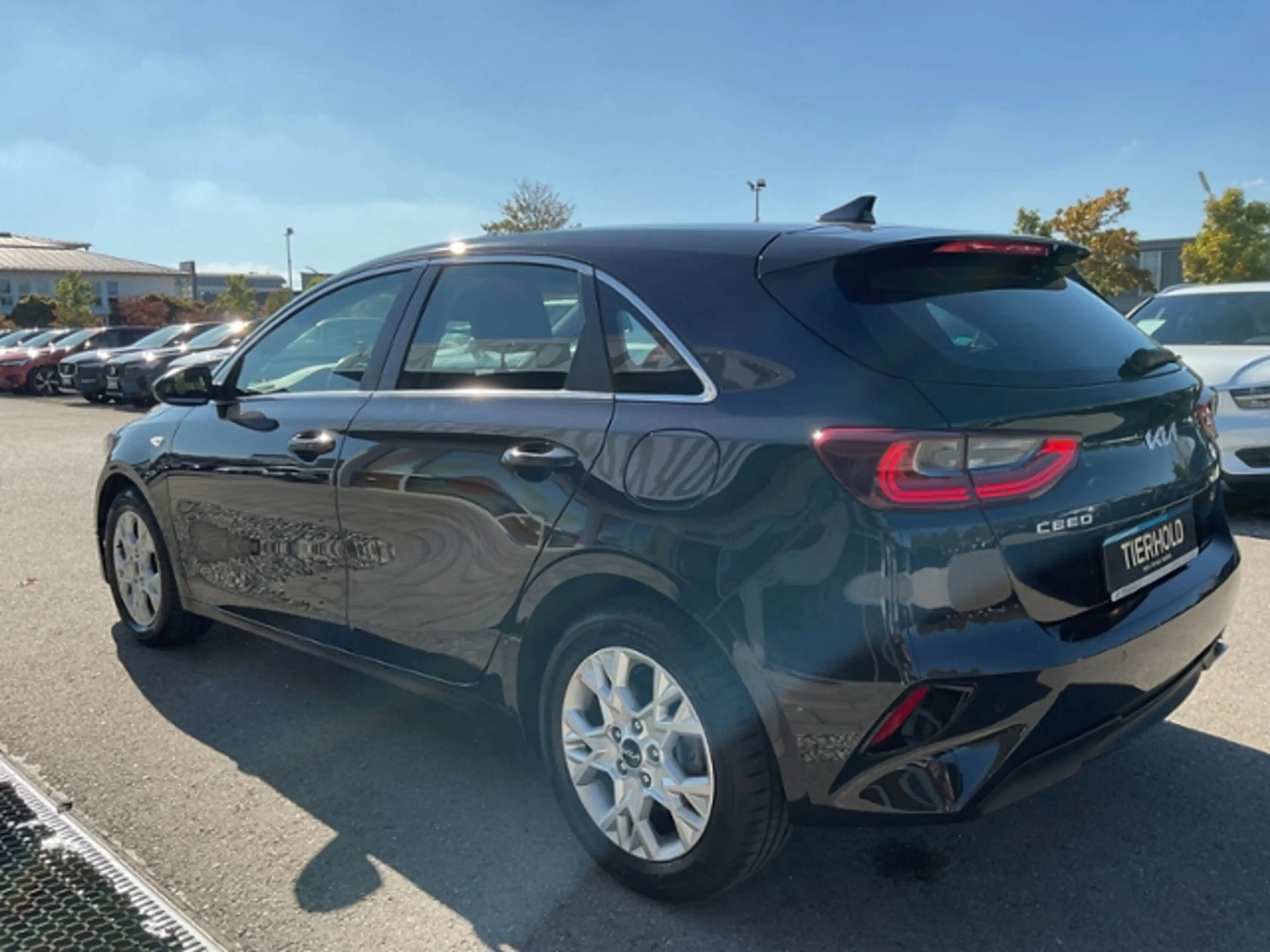 Kia Ceed / cee'd 1,5 Vision AT NAVI Kamera ACC DAB — photo 5