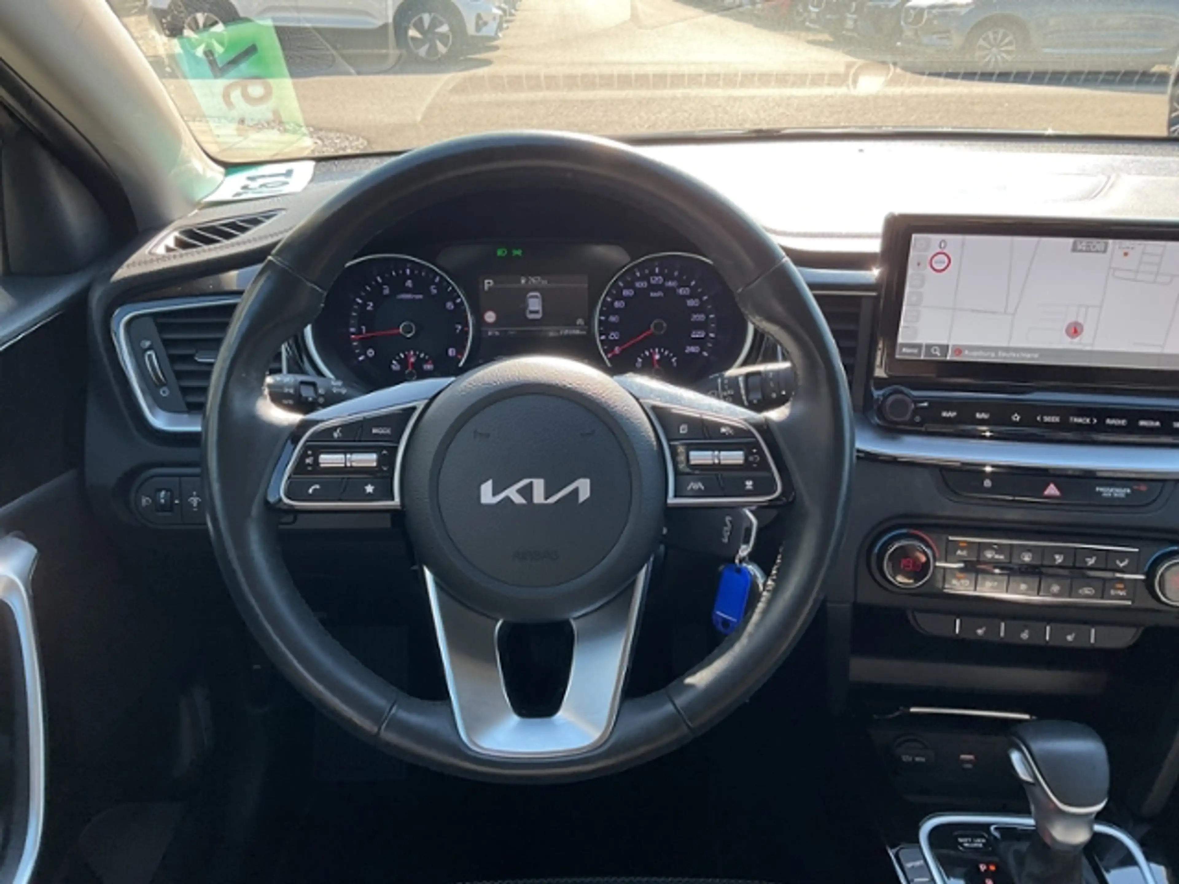 Kia Ceed / cee'd 1,5 Vision AT NAVI Kamera ACC DAB — photo 14