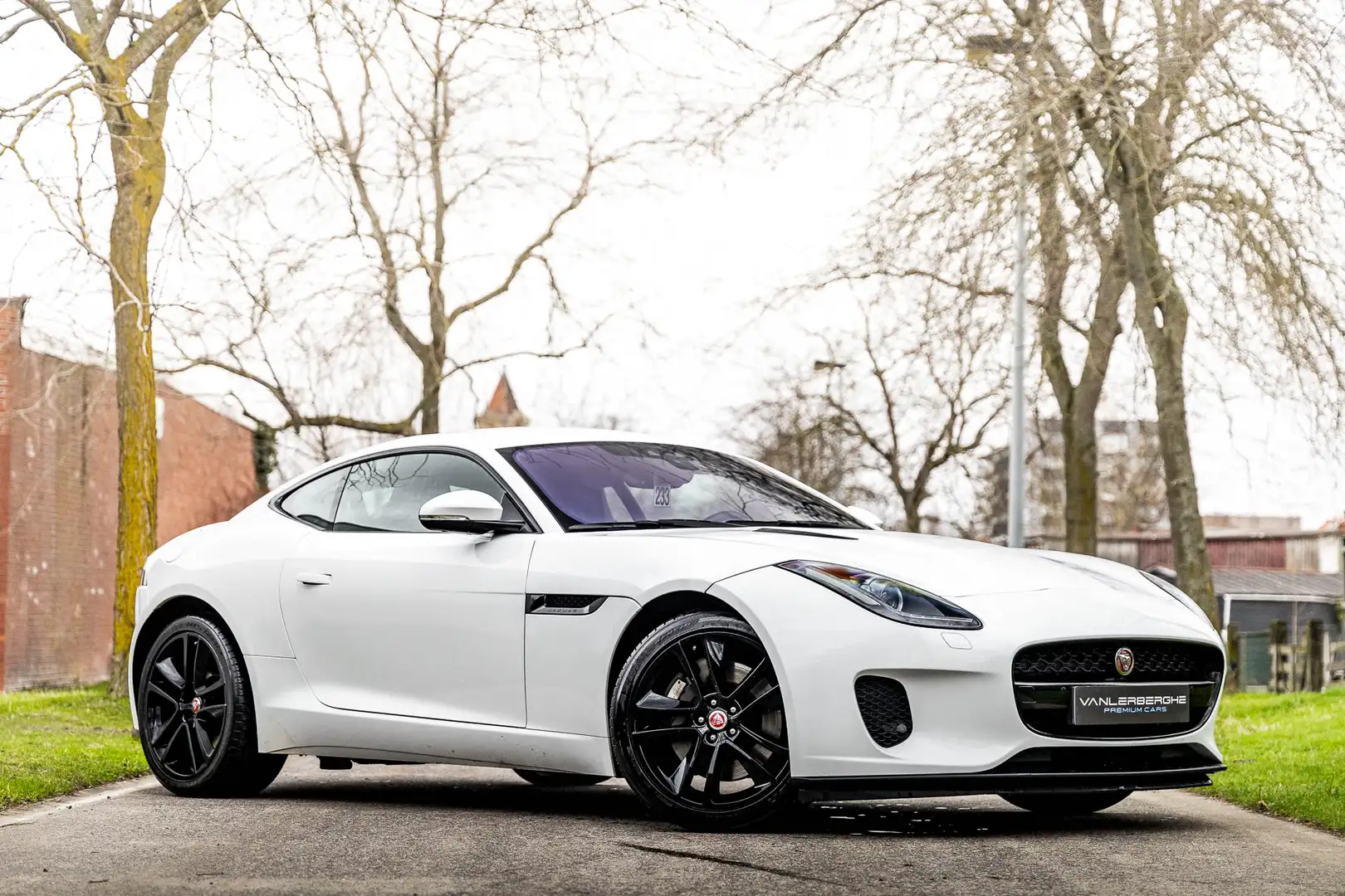 Jaguar F-Type Coupé * Sportuitlaat * Meridian * Navi * PDC * Weiß - 1