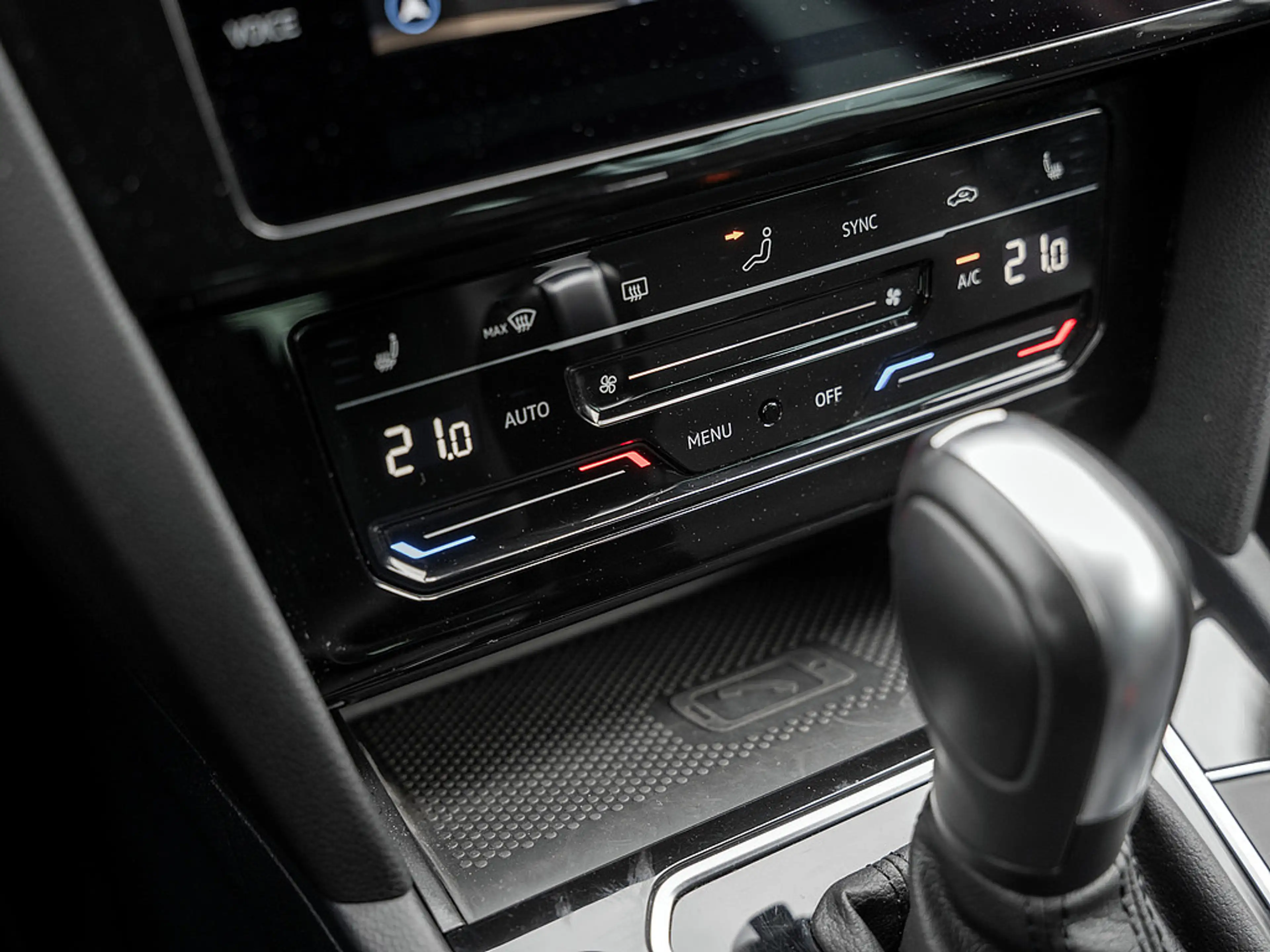 Volkswagen Passat Alltrack 2.0 TDI 4M AHK KAM LED SHZ — photo 9