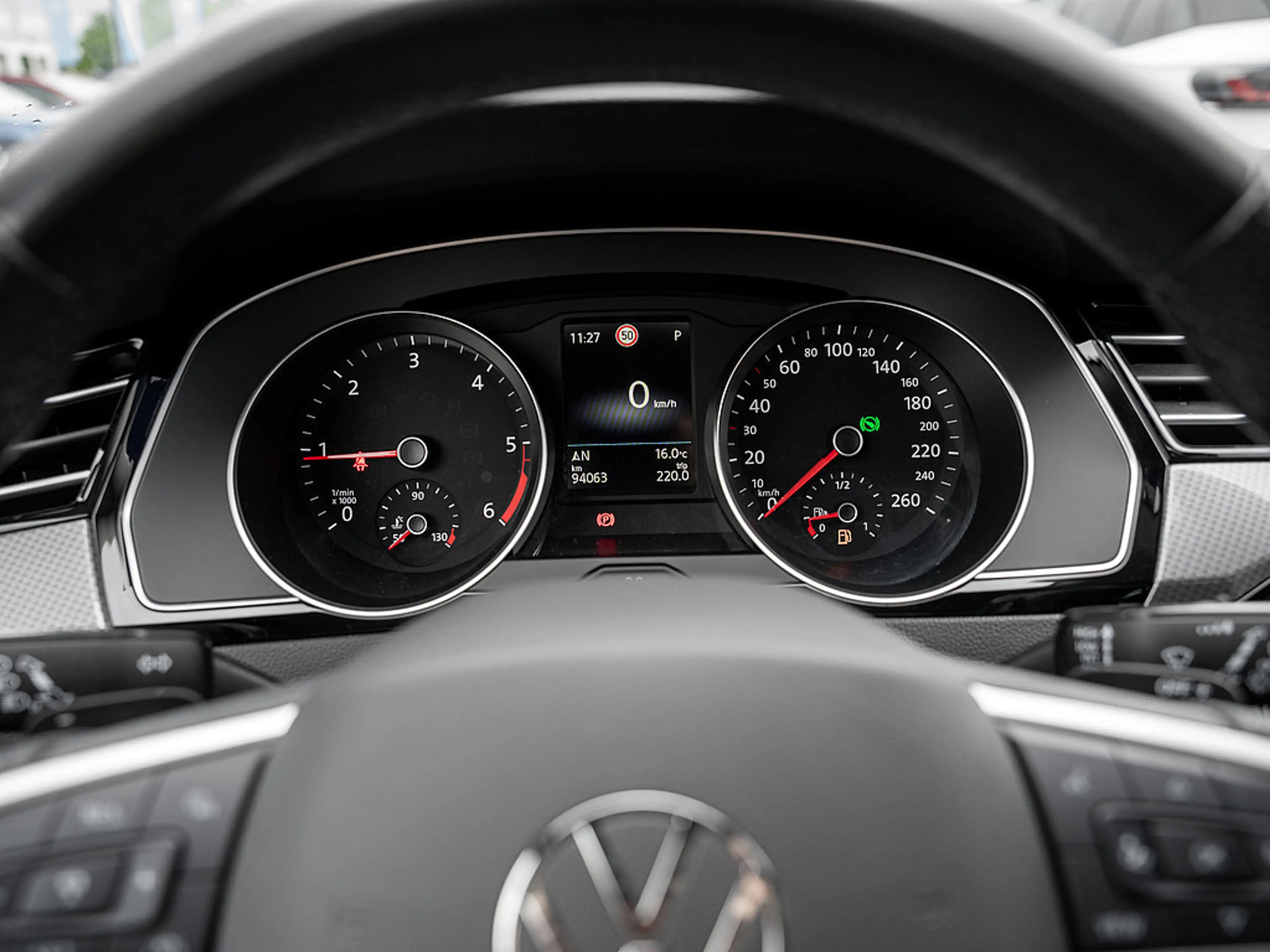Volkswagen Passat Alltrack 2.0 TDI 4M AHK KAM LED SHZ — photo 12