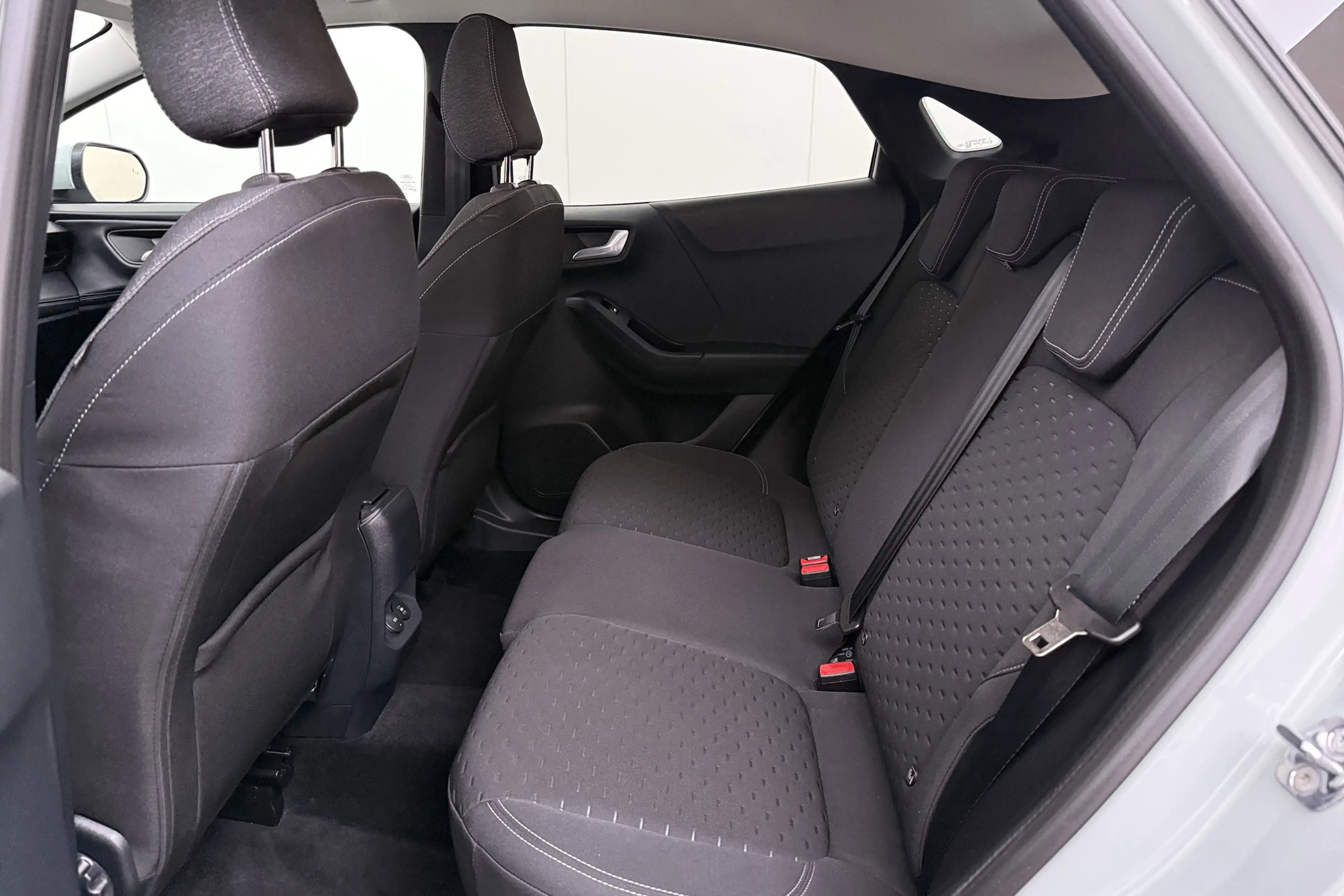 Ford Puma Hybrid 125PK Aut. Titanium NW-Model Camera Carplay — photo 12