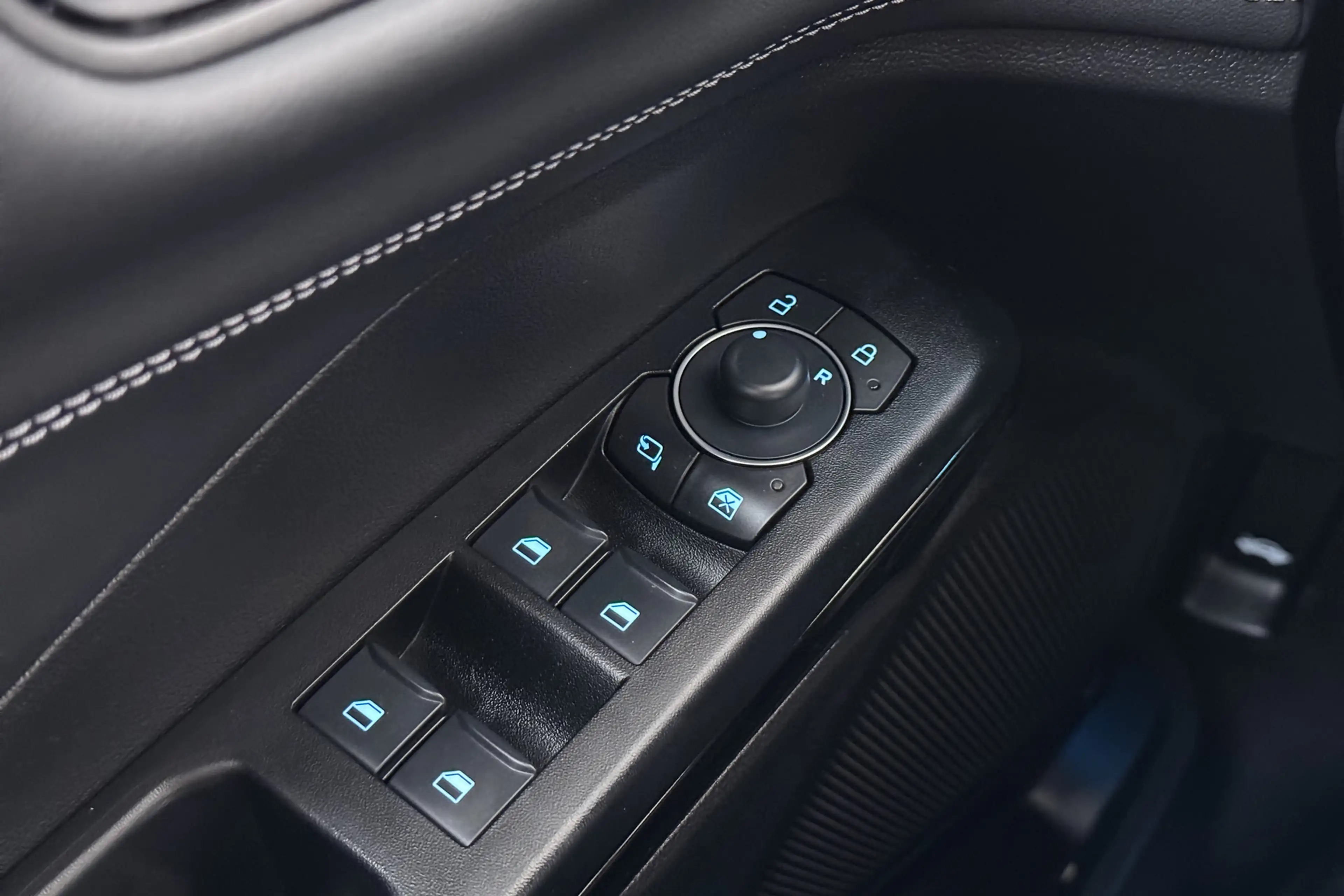 Ford Puma Hybrid 125PK Aut. Titanium NW-Model Camera Carplay — photo 17