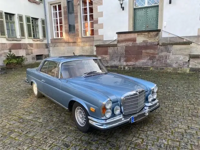 Mercedes-Benz 280 SE 3.5 Coupe w111 , Flachkühler, Schiebdach