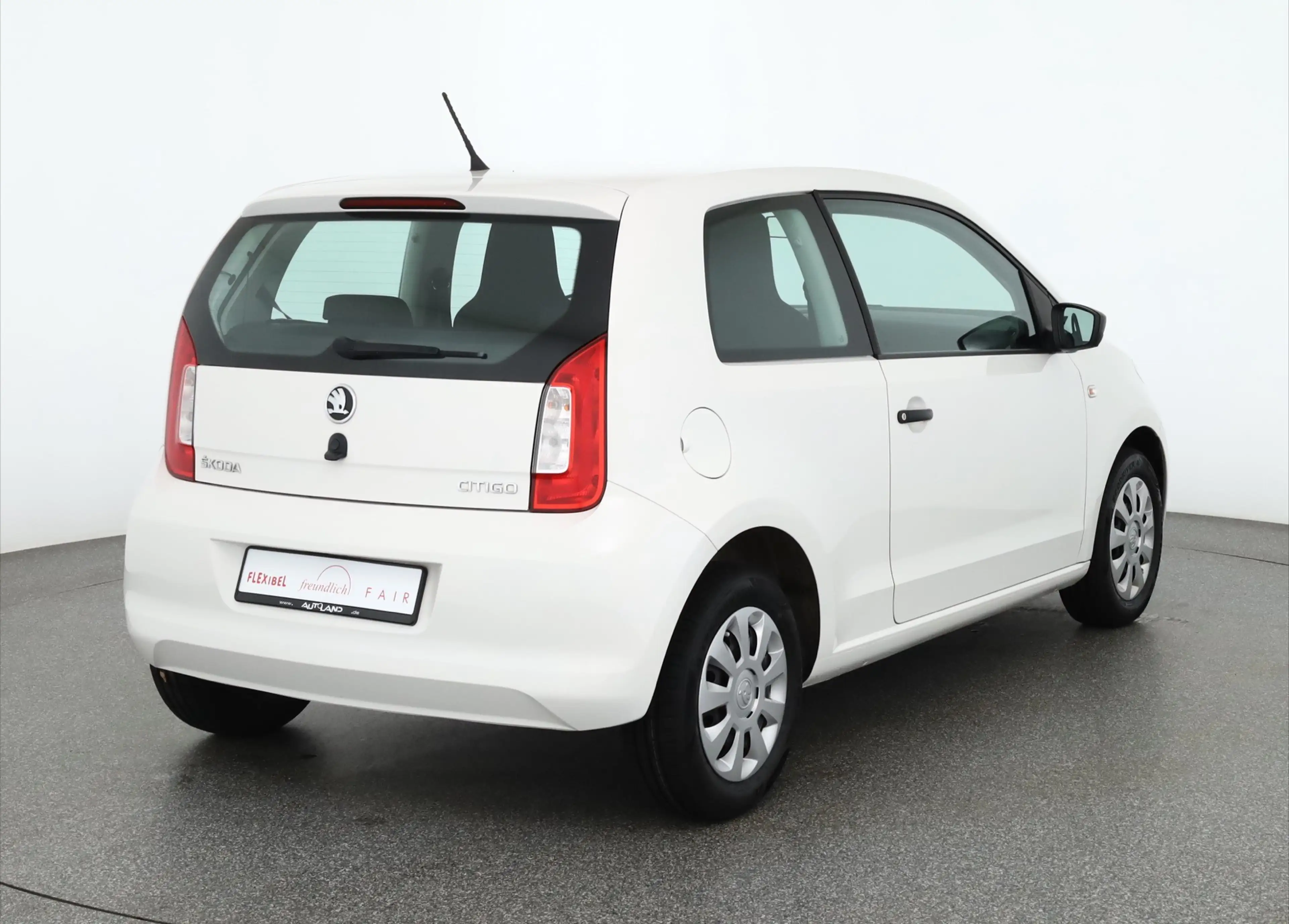 Skoda Citigo 1.0 MPI Active Klima DAB AUX — photo 5