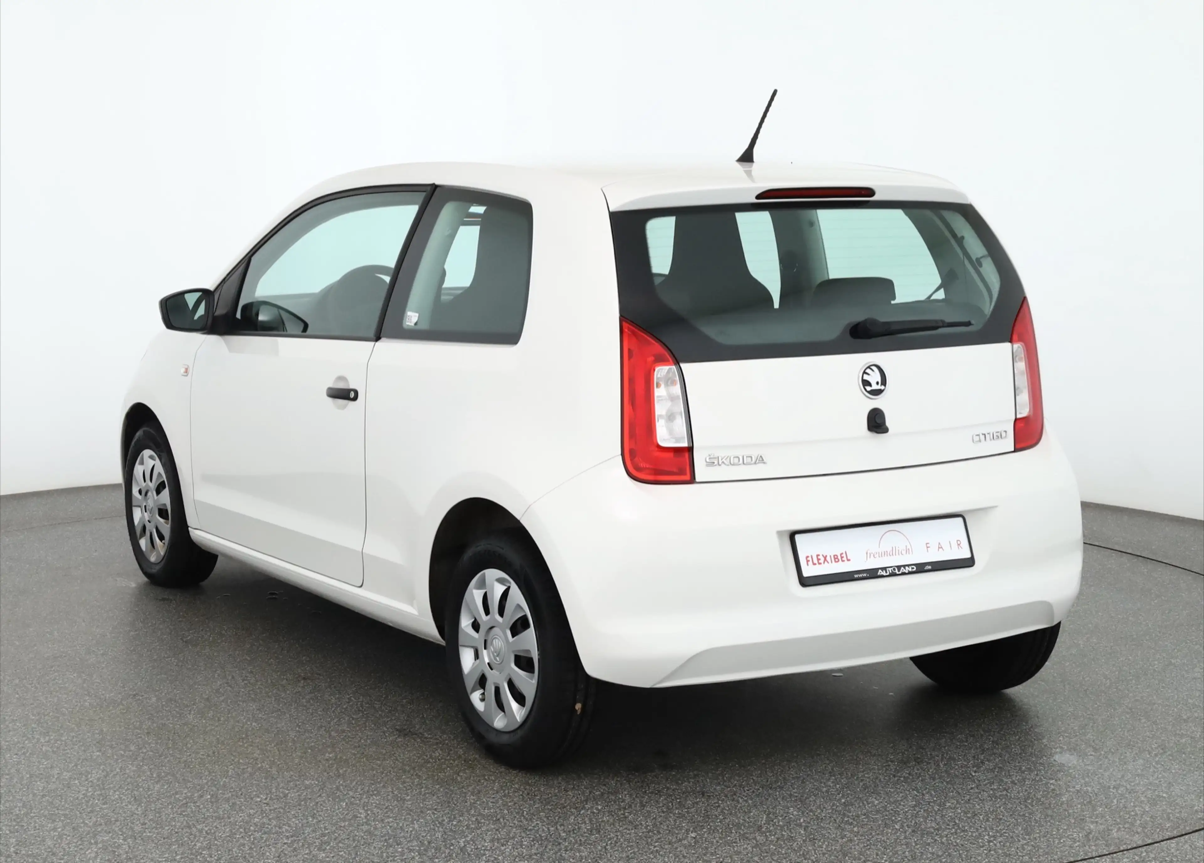 Skoda Citigo 1.0 MPI Active Klima DAB AUX — photo 3