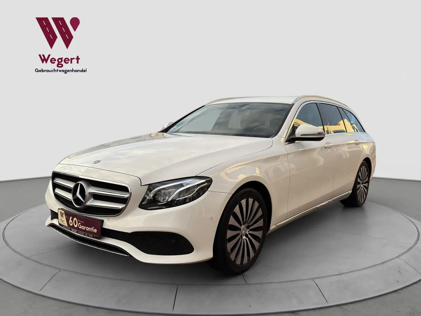 Mercedes-Benz E 220 E220 Avantgarde*RCAM*MULTIBEAM*9G*NAVI*PARKASSIS Weiß - 2