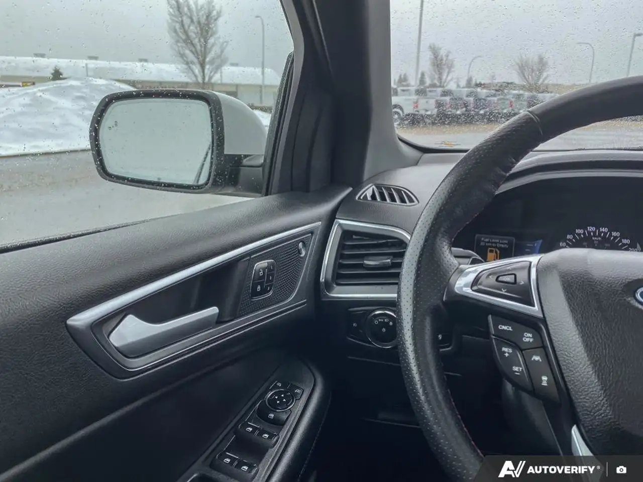 Ford Edge снимка Ford Edge