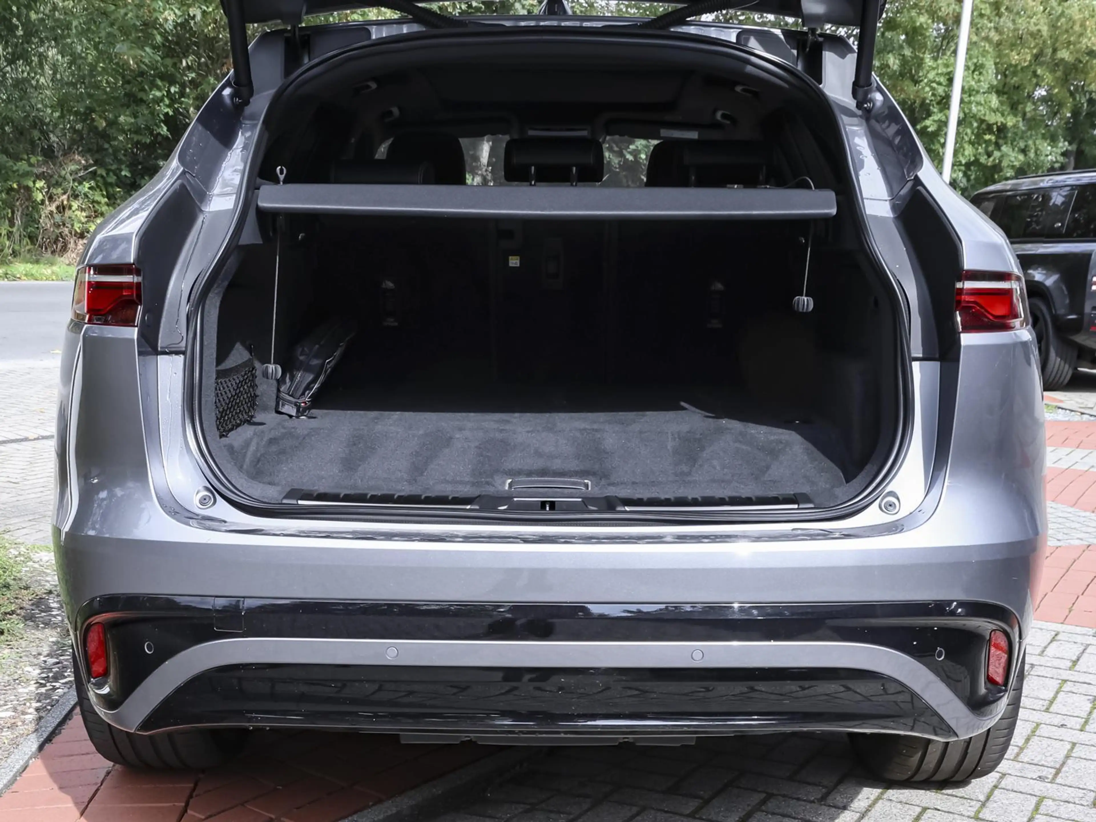 Jaguar F-Pace P400e R-Dynamic SE AWD ACC PANO NAVI RFK — photo 11