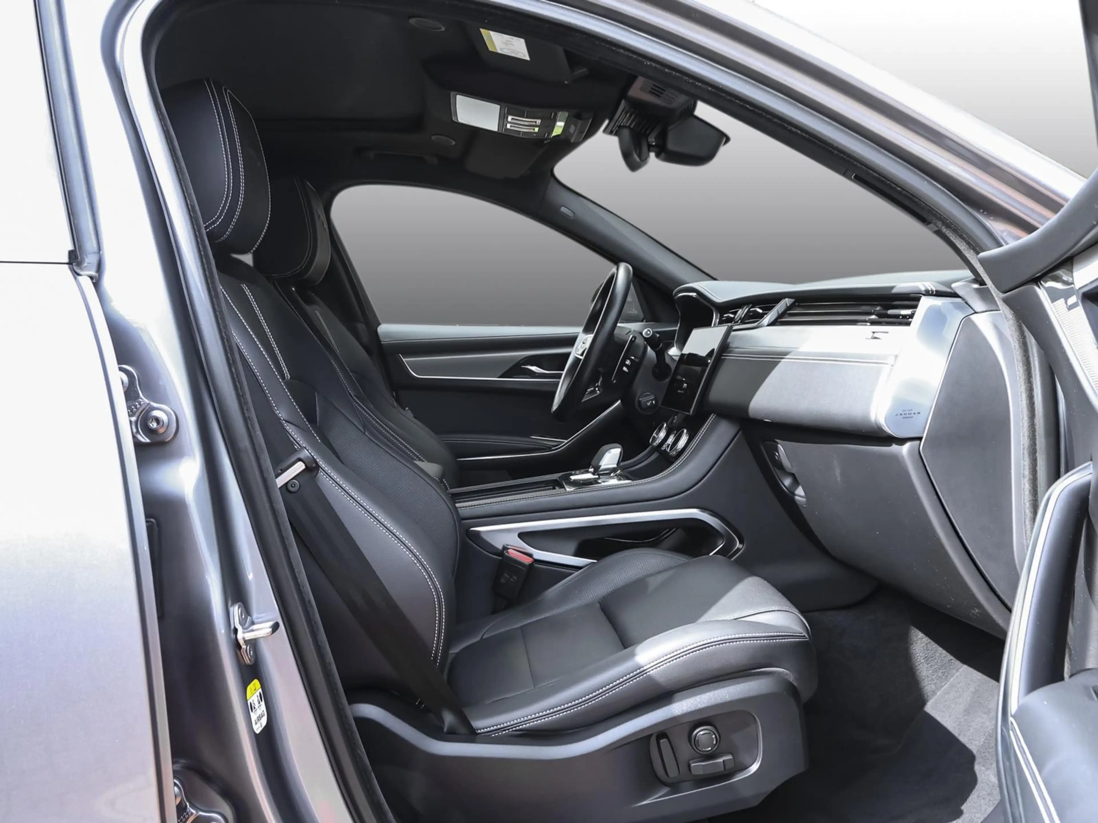 Jaguar F-Pace P400e R-Dynamic SE AWD ACC PANO NAVI RFK — photo 7