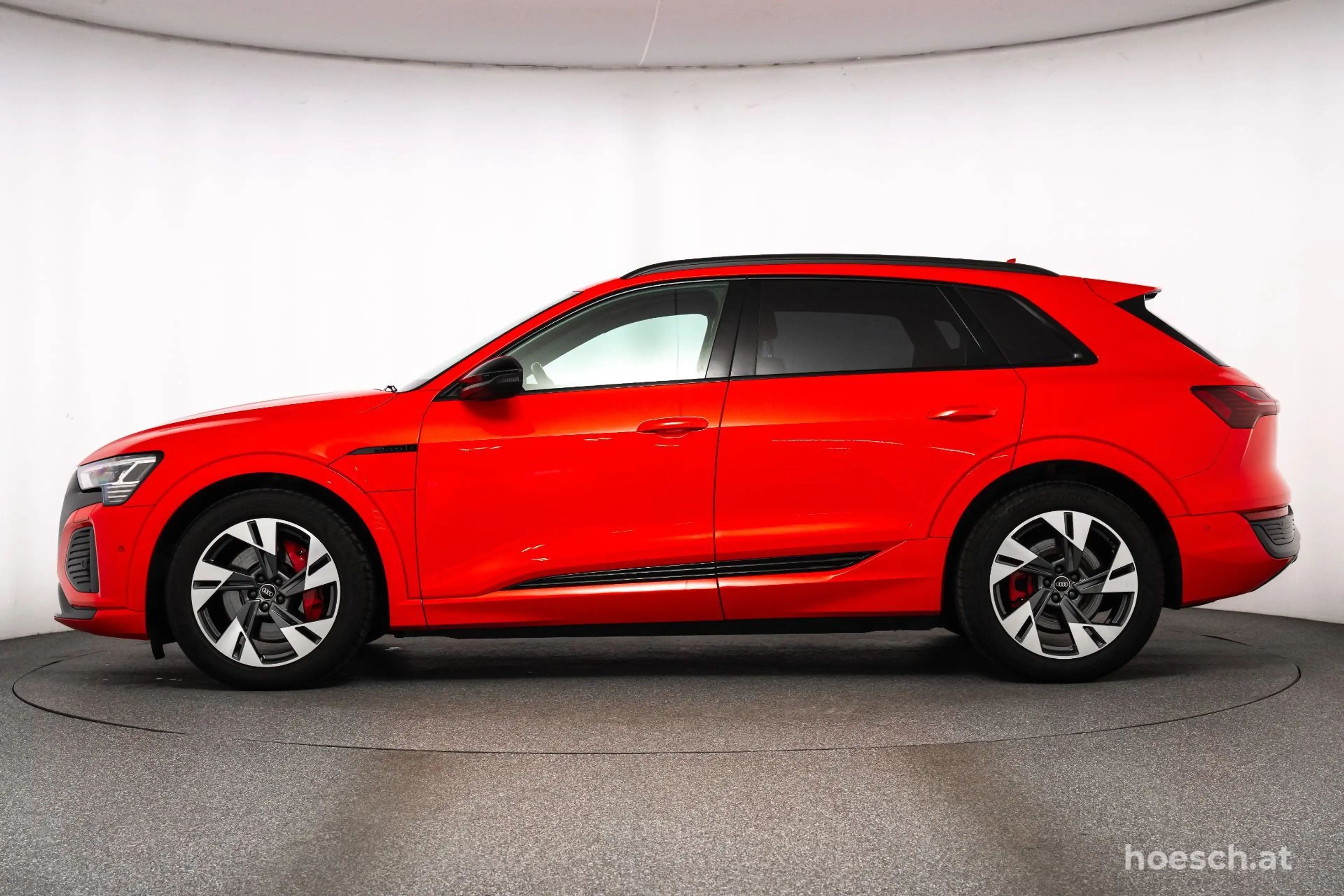 Audi Q8 e-tron 50 quattro S-LINE HEAD-UP MATRIX -58% — photo 3