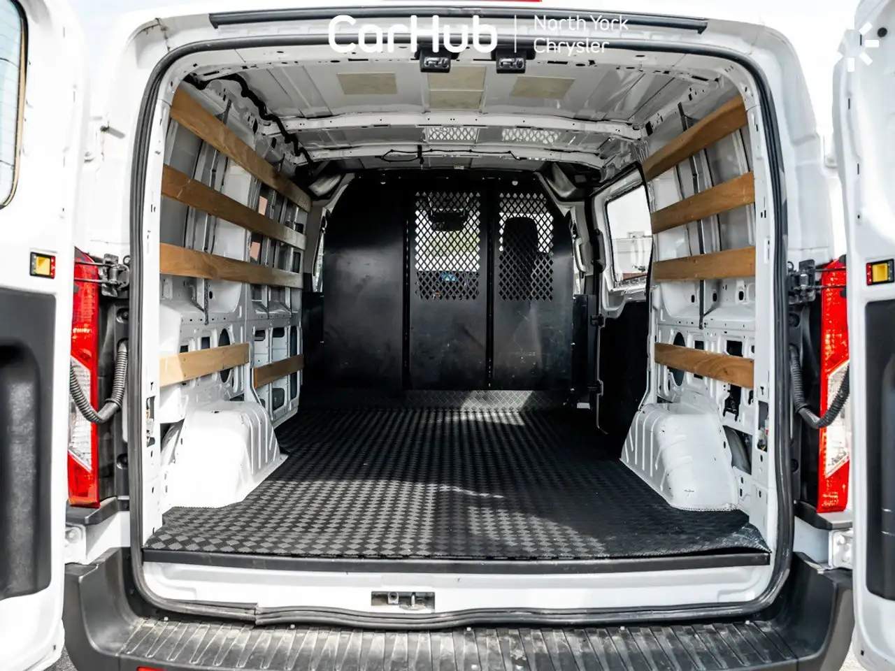 Ford Transit Cargo Van снимка Ford Transit Cargo Van
