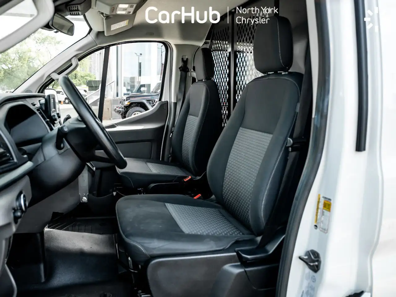 Ford Transit Cargo Van снимка Ford Transit Cargo Van