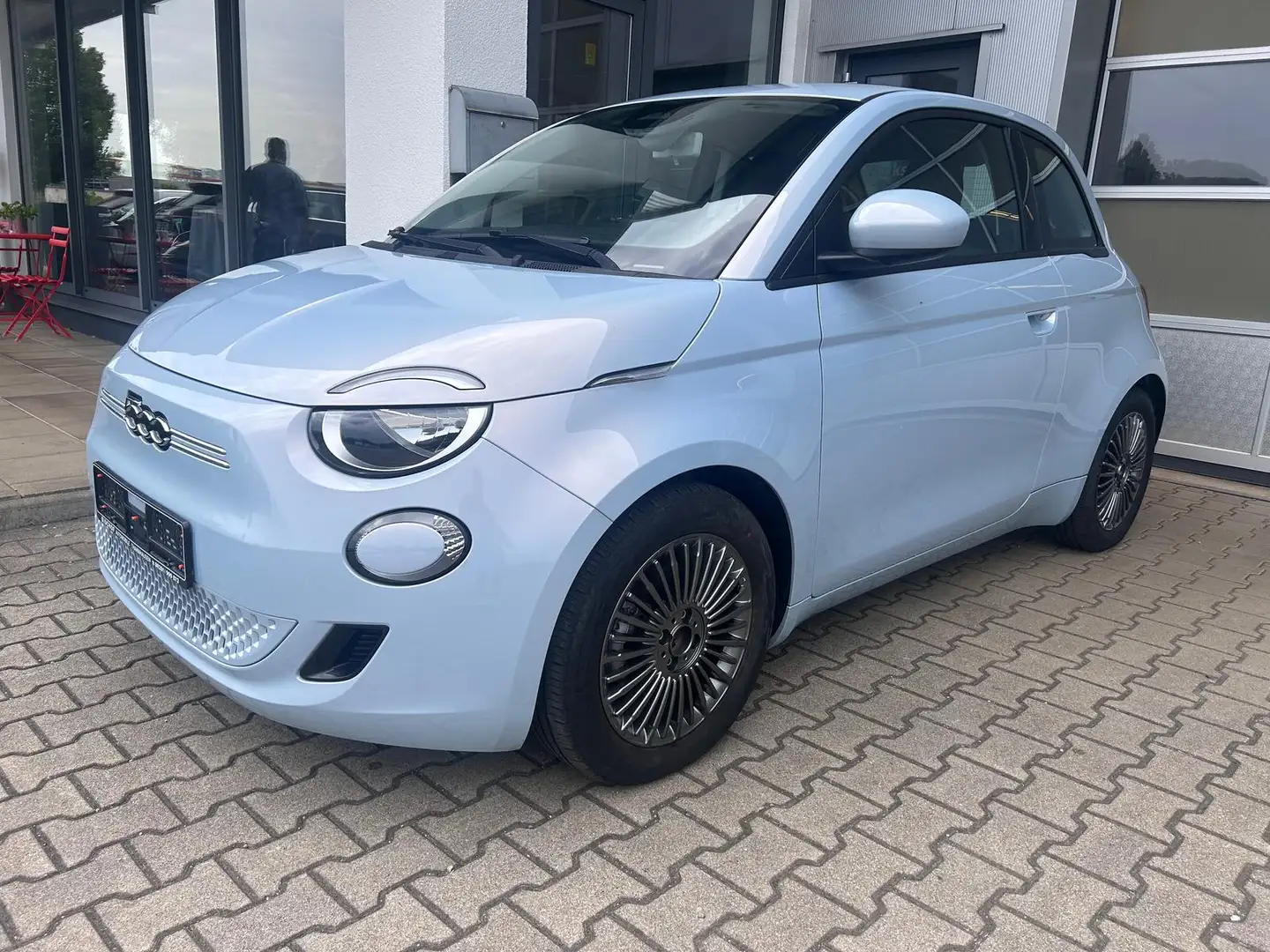 Fiat 500 e Lim. 3+1 Icon 42kWh Winterpaket Kamera Bleu - 2