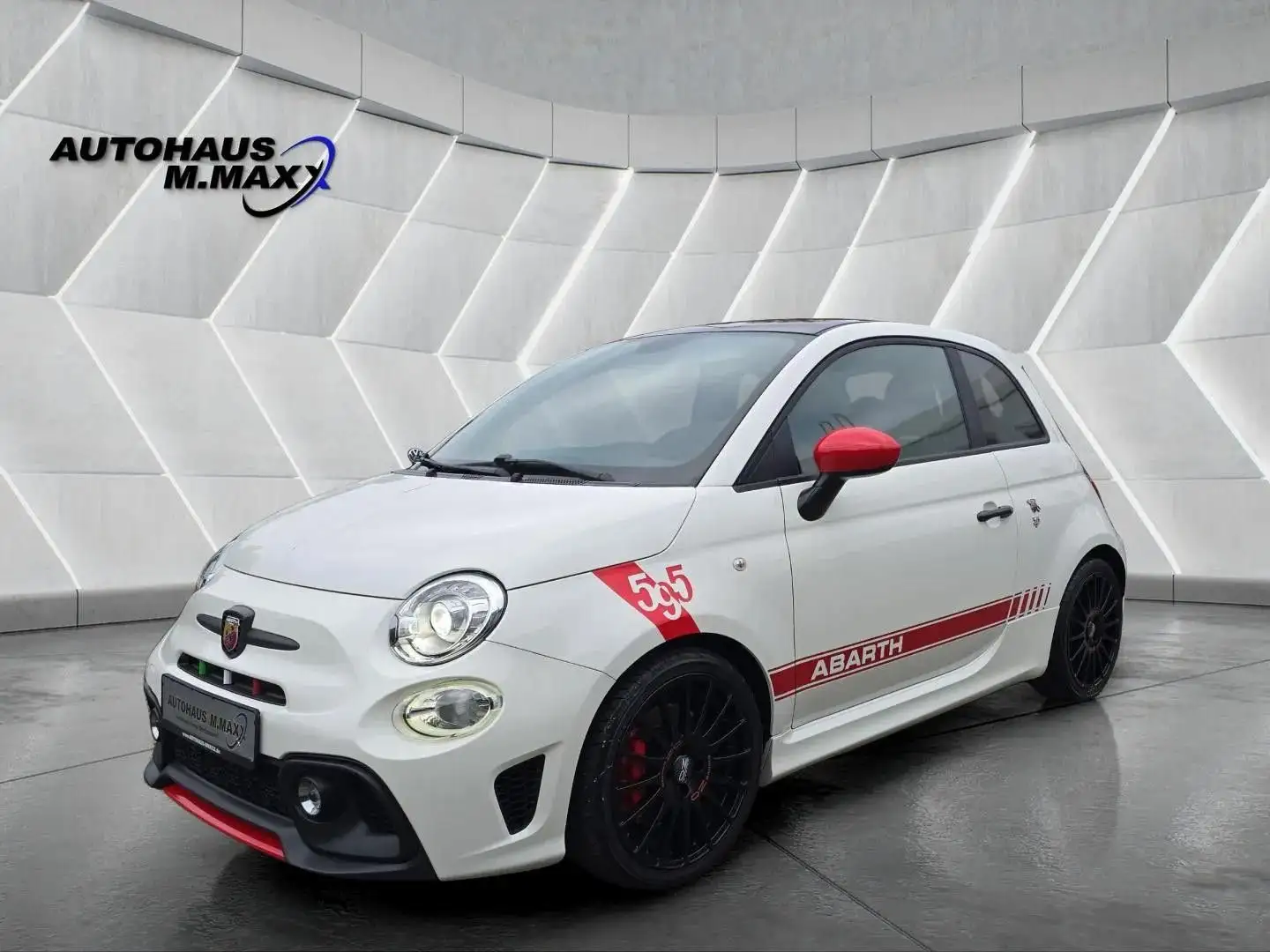 Abarth 500 595 Competizione Akrapovic Auspuffanlage Weiß - 1