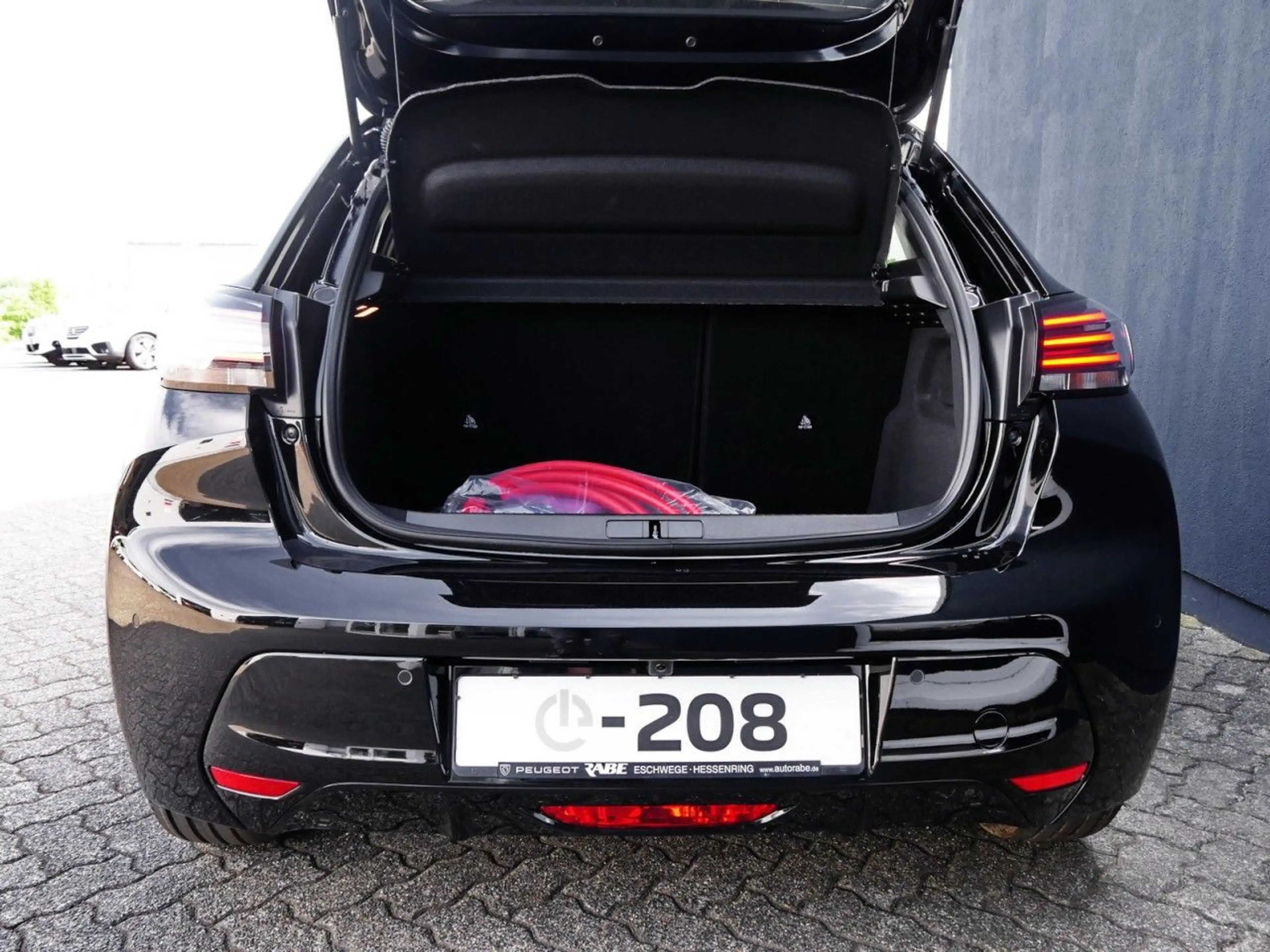 Peugeot 208 -e Allure 136 360Kamera+Navi+Klimaautomatik — photo 10