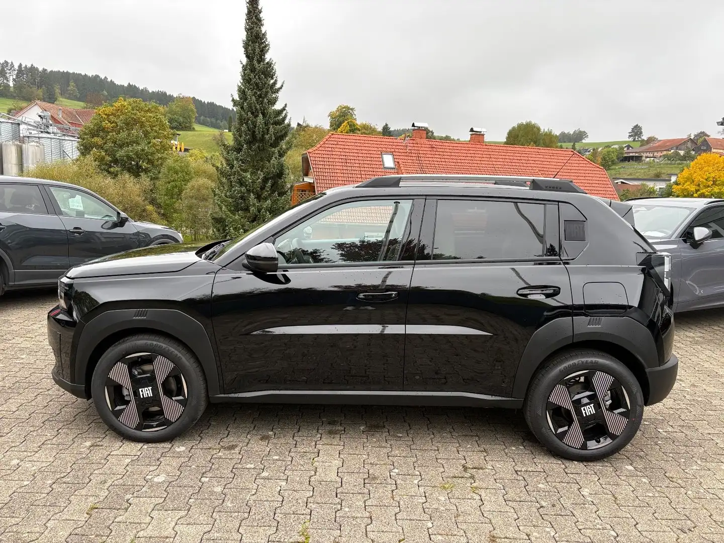 Fiat Grande Panda 1.2 Hybrid La Prima Zwart - 2