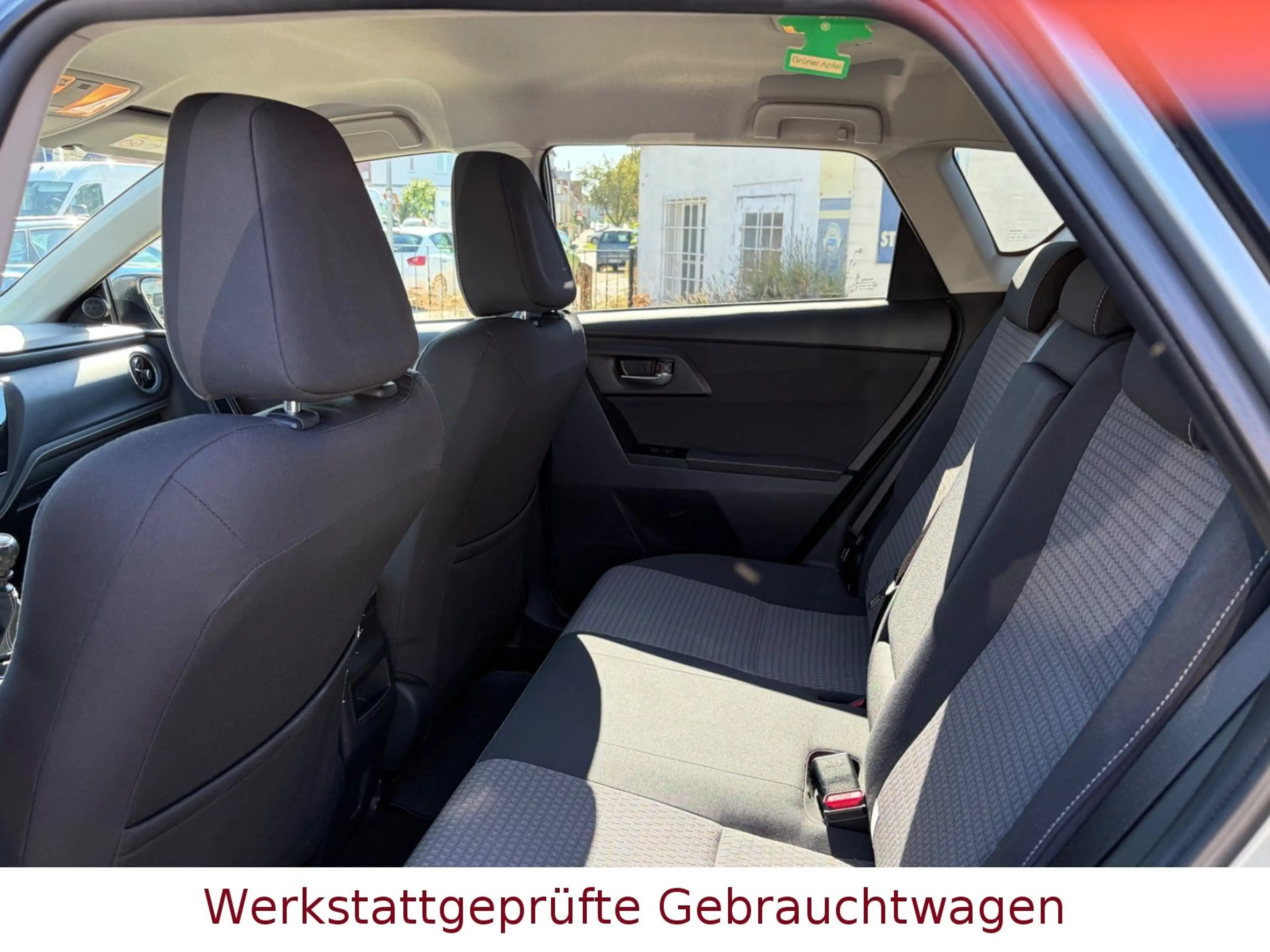 Toyota Auris Team*Kamera*Sitzheizung*PDC*1.HAND* — photo 15