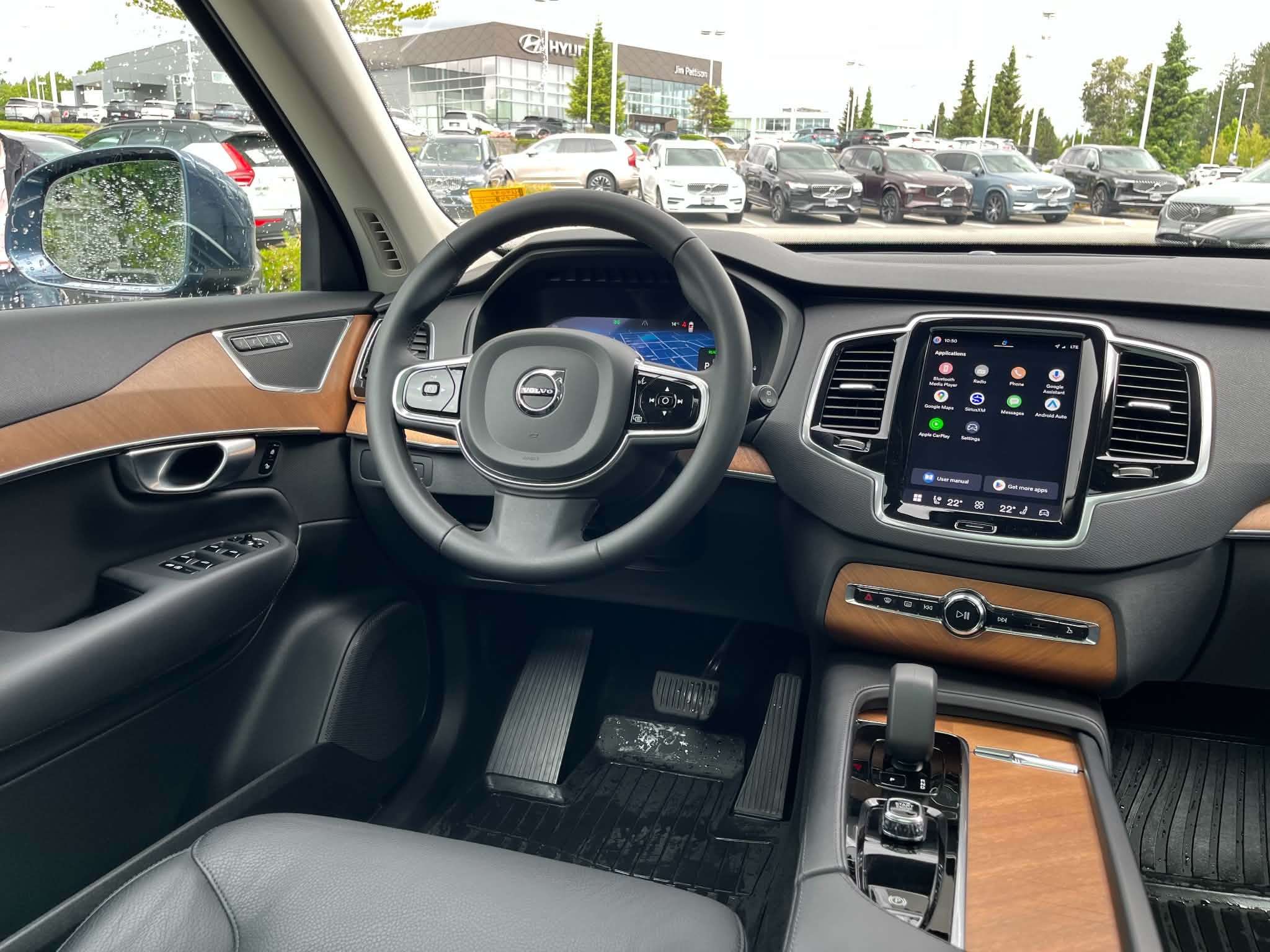2024 Volvo XC90 T8 eAWD PHEV Plus Bright Theme 7-Seater thumb 24