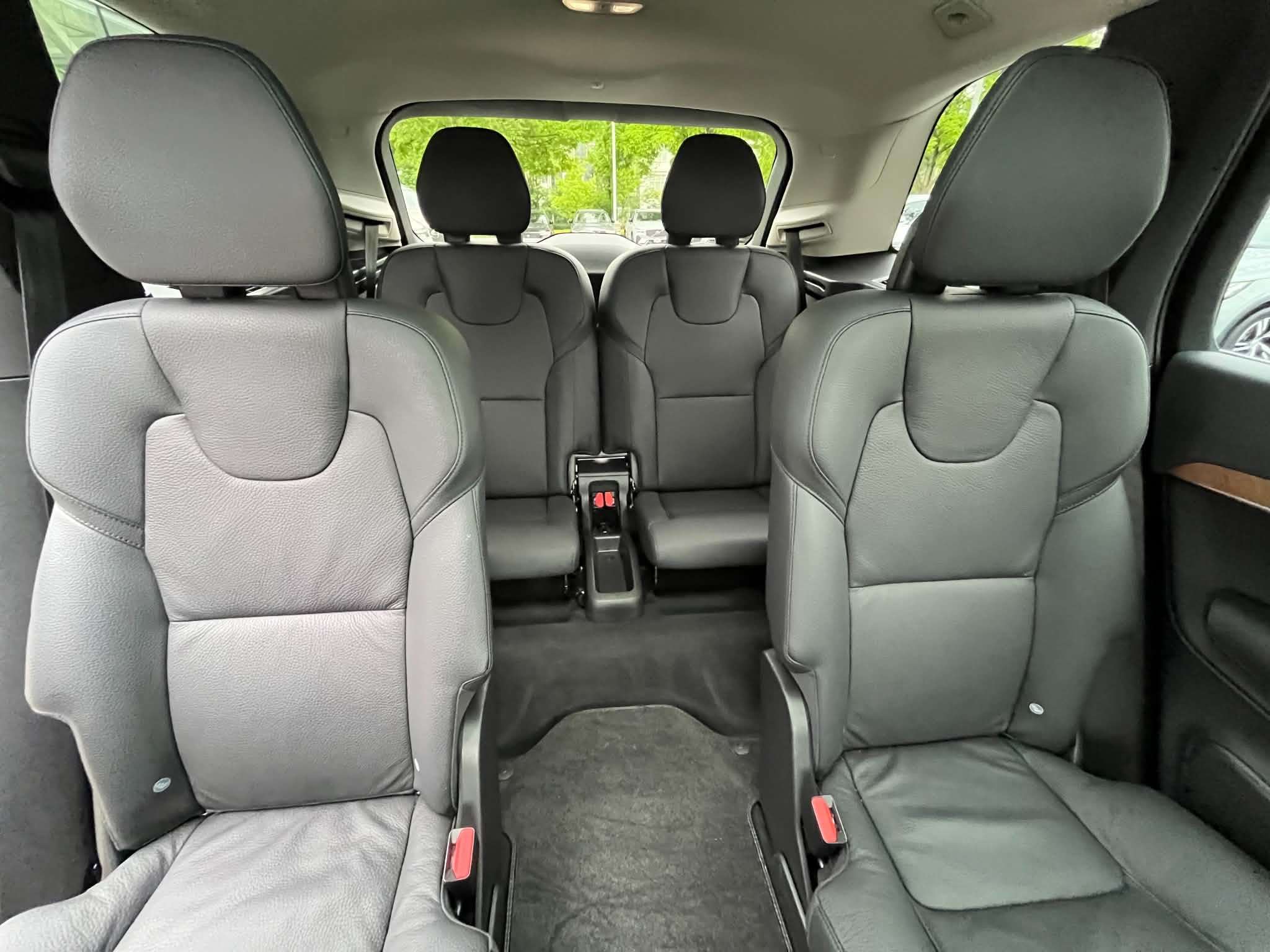 2024 Volvo XC90 T8 eAWD PHEV Plus Bright Theme 7-Seater thumb 14