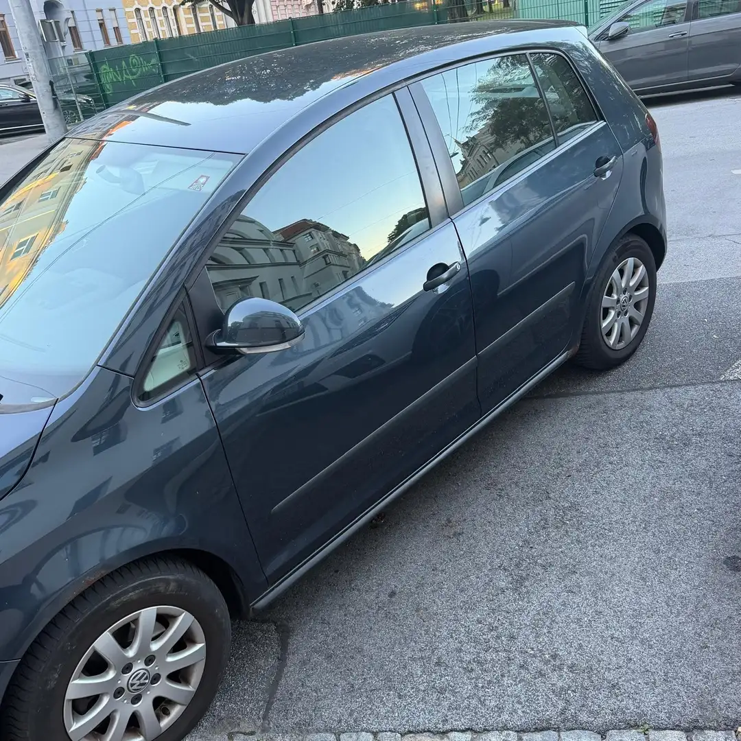 Volkswagen Golf Plus Comfortline 1,6 FSI - 2