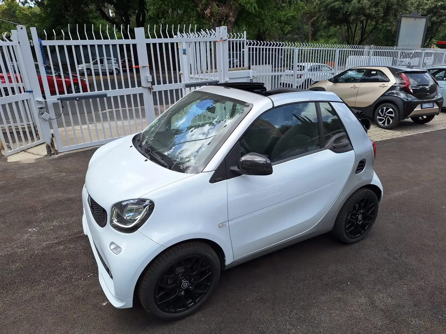 smart forTwo Fortwo Cabrio 1.0 Passion 71cv twinamic Bianco - 1