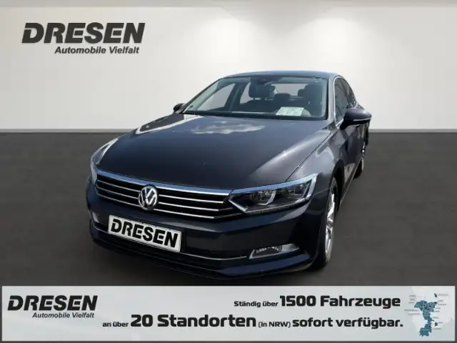 Volkswagen Passat Lim 1.4 TSI Comfortline Navi Massagesitze LED ACC