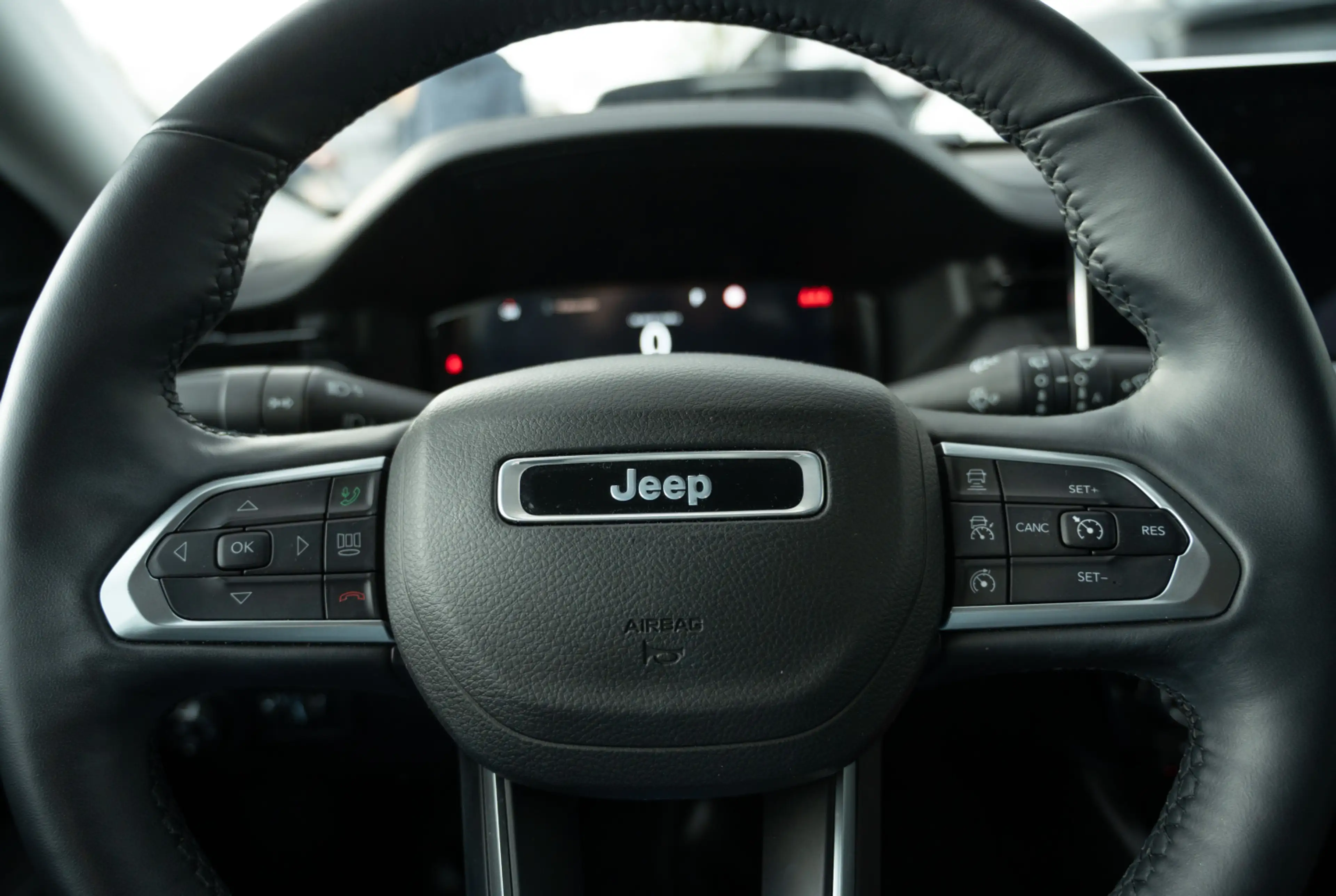Jeep Compass Red 1.5l Mild-Hybrid FWD 130 DTC7 — photo 15