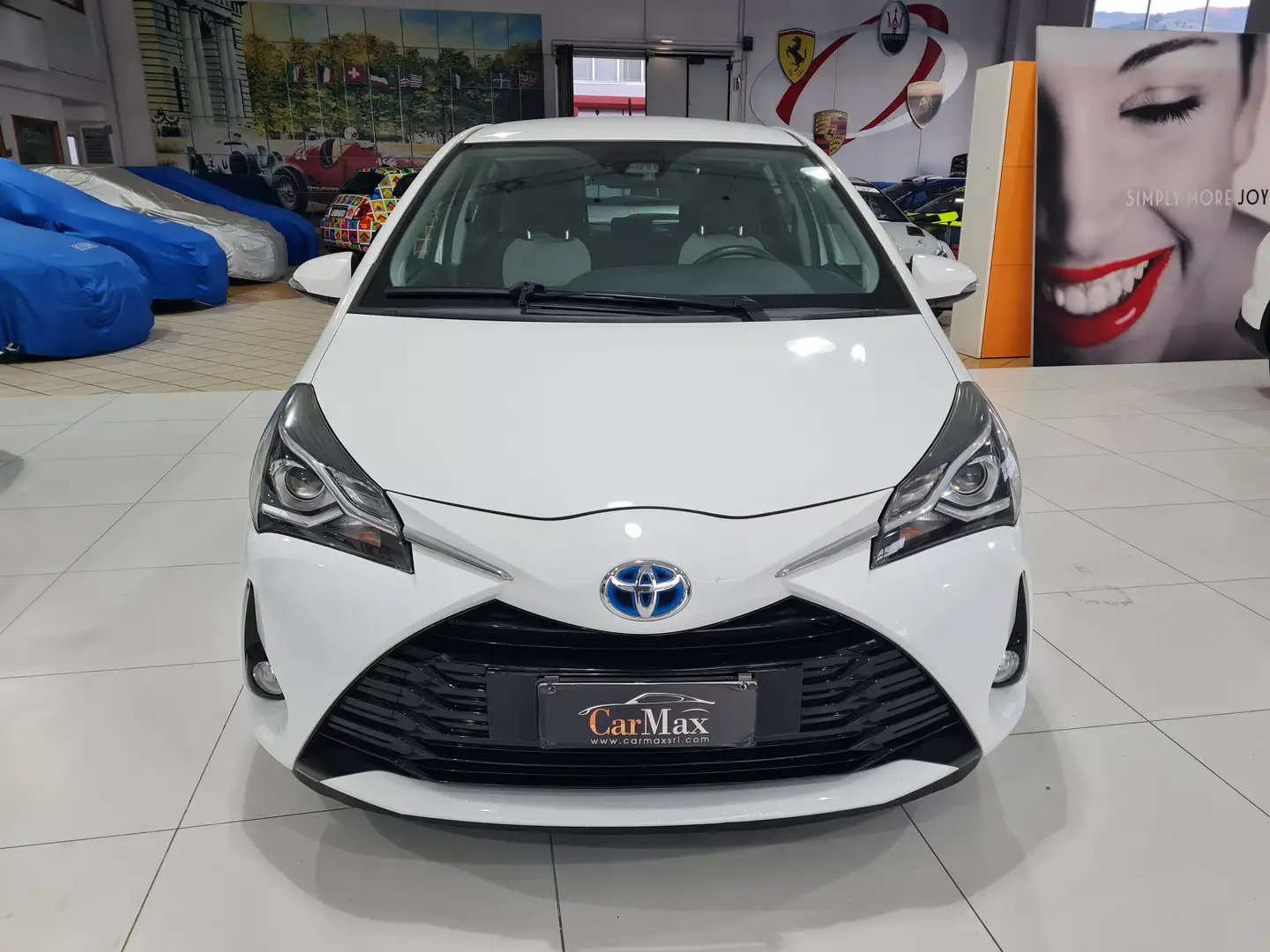 Toyota Yaris 1.5 Hybrid 73CV Aut. Full Opt **OK NEOPATENTATI** Wit - 2