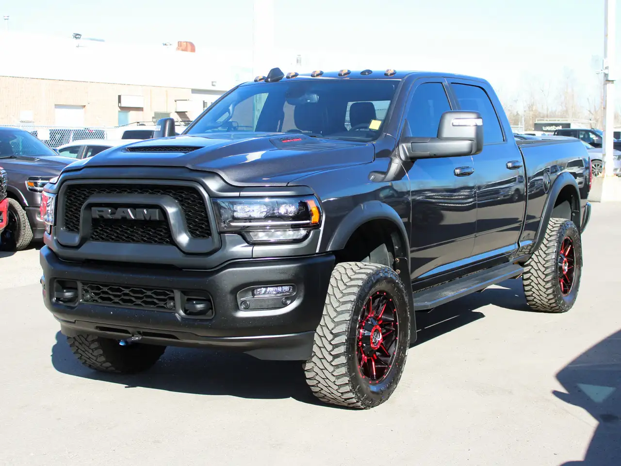 RAM 2500 снимка RAM 2500