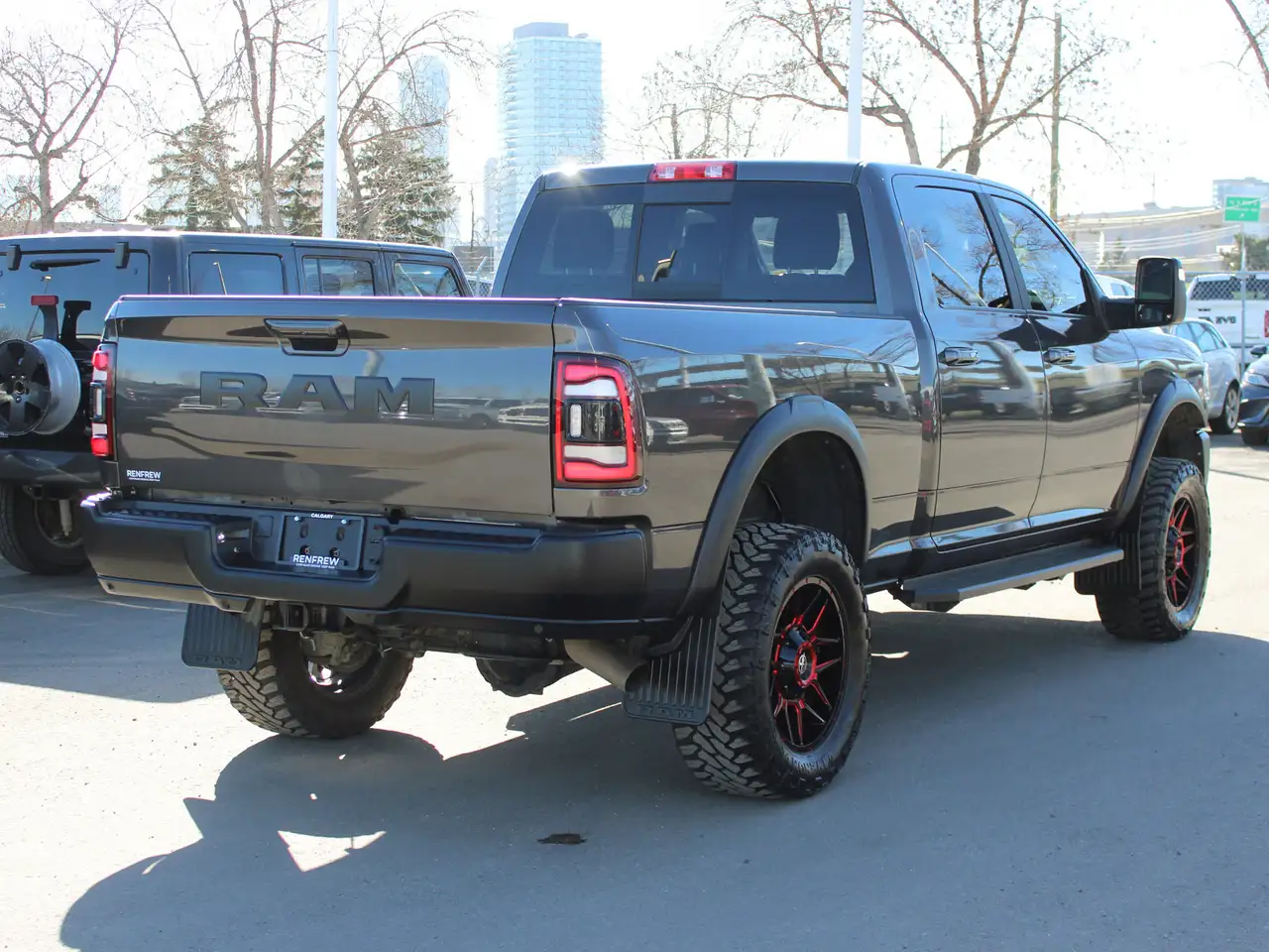 RAM 2500 снимка RAM 2500