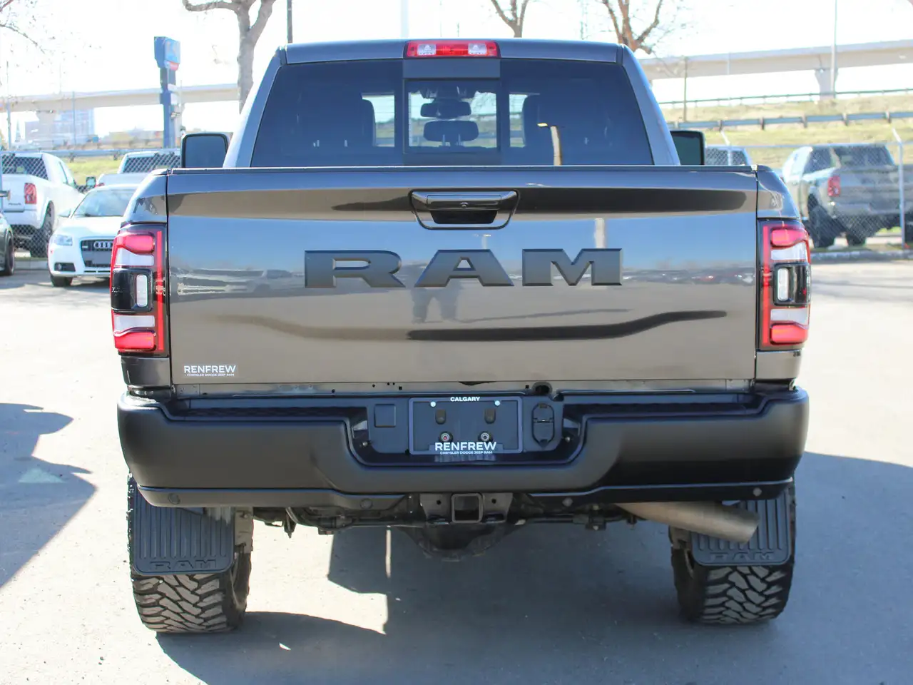 RAM 2500 снимка RAM 2500