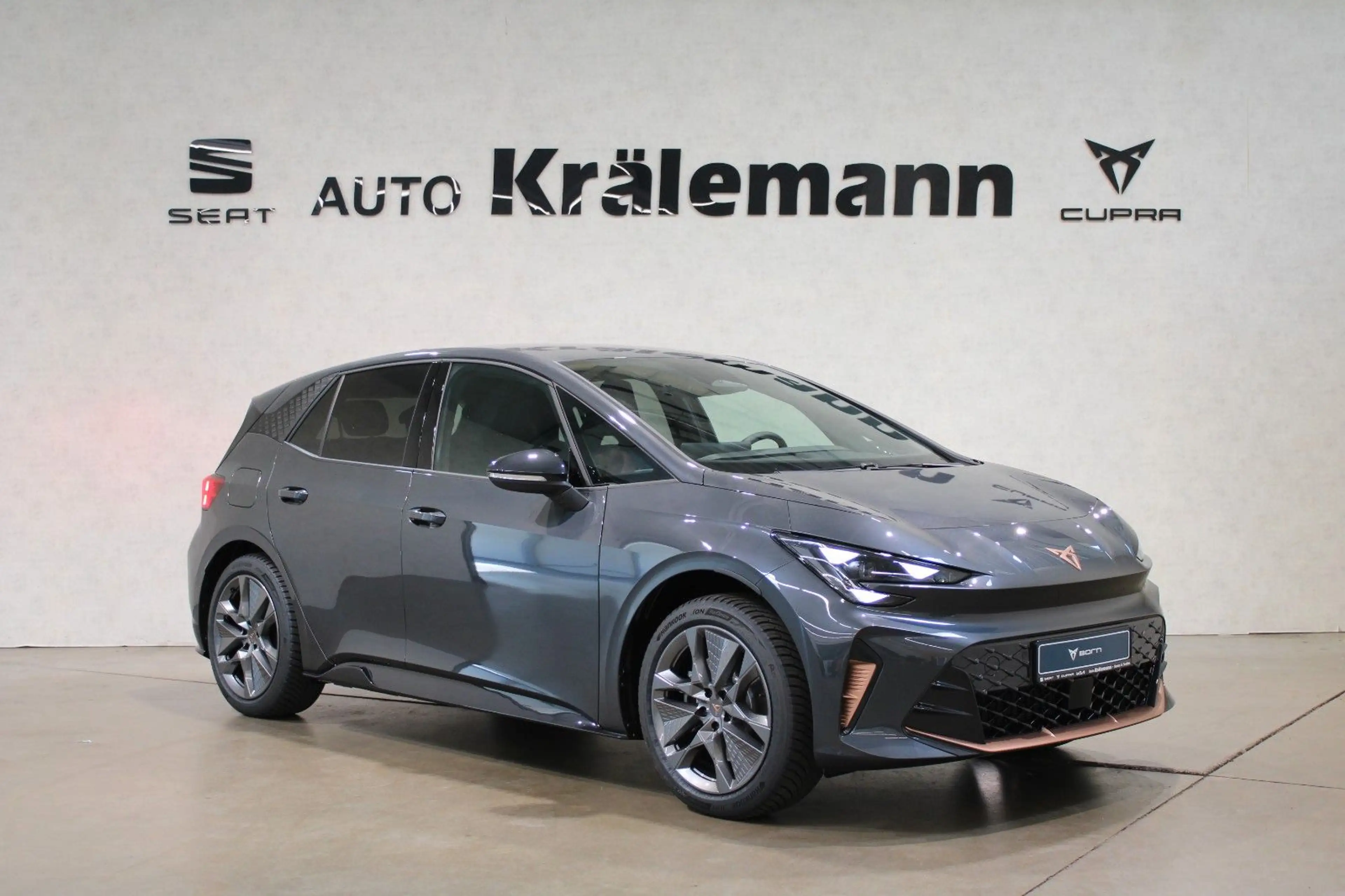 CUPRA Born 140KW 58KwH*Navi*LED*AHK*neues MODELL