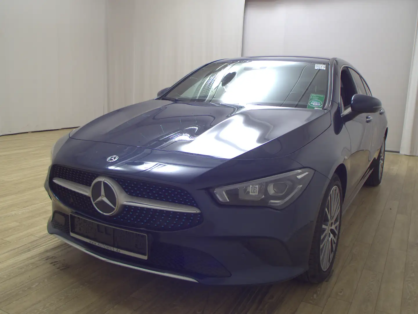 Mercedes-Benz CLA 220 d Shooting Brake SB Progressive AHK LED Modrá - 2