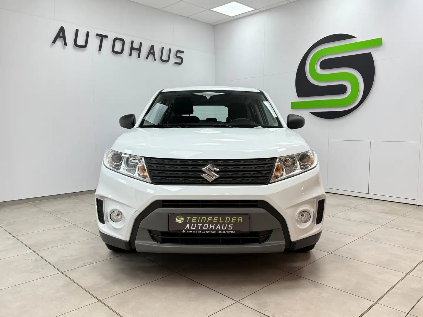 Suzuki Vitara 1.6 Club 4x2/KLIMA/AHK ABN./BLUETOOTH/ALU Weiß - 2