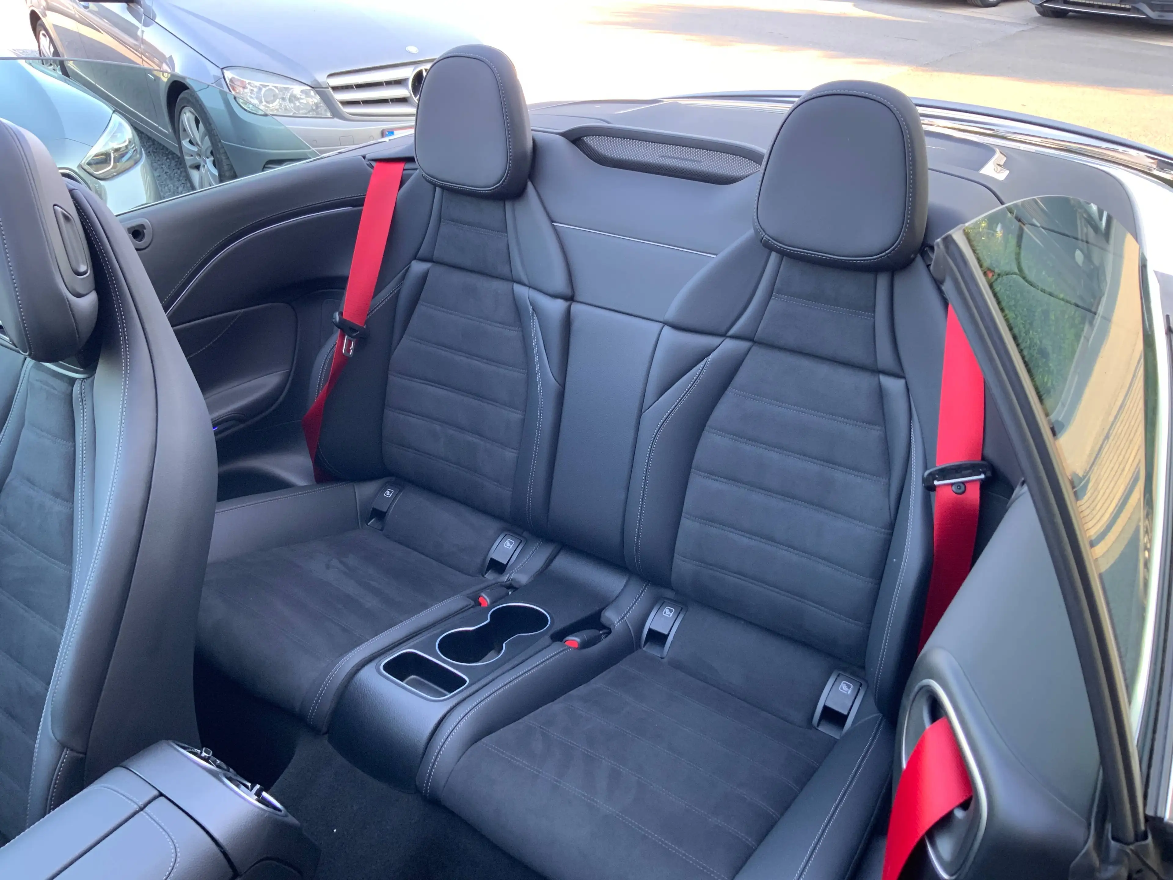 Mercedes-Benz CLE 220 d Cabriolet AMG Line/DISTRONIC Pro/... — photo 10