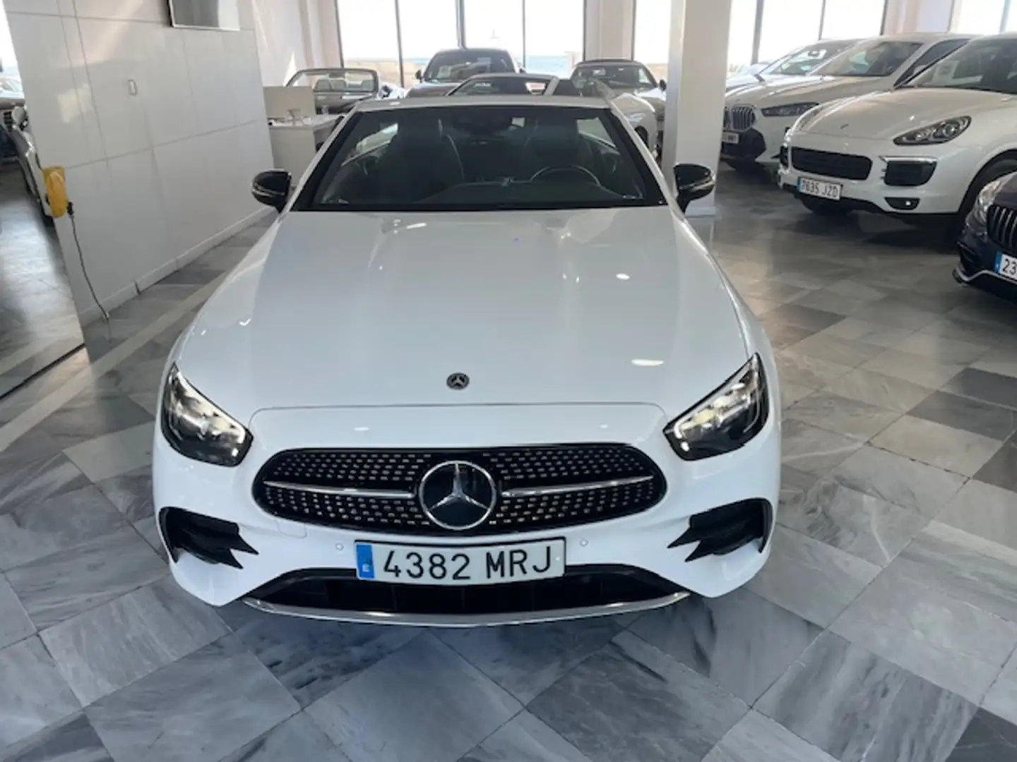 Mercedes-Benz E 220 Cabrio 220d 9G-Tronic Blanc - 2