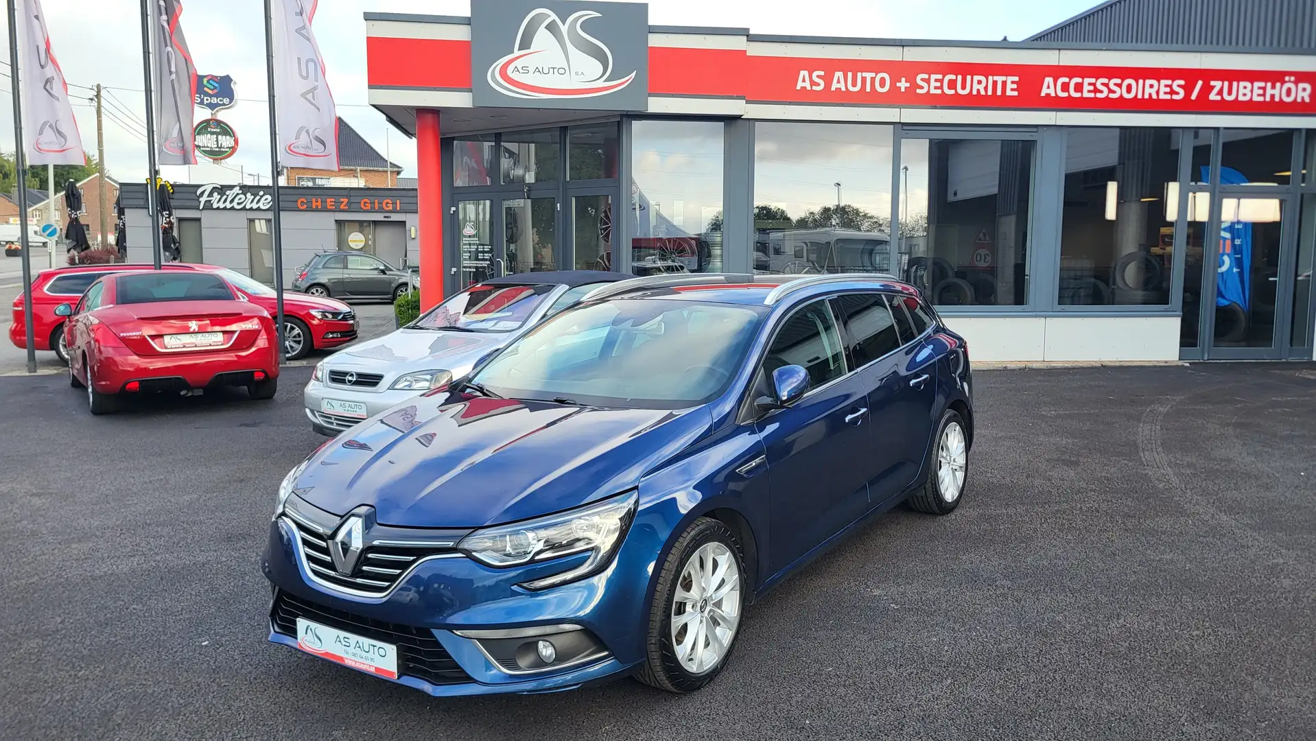 Renault Megane SW 1.5 Blue dCi 115cv Intens EDC Automatique - 1